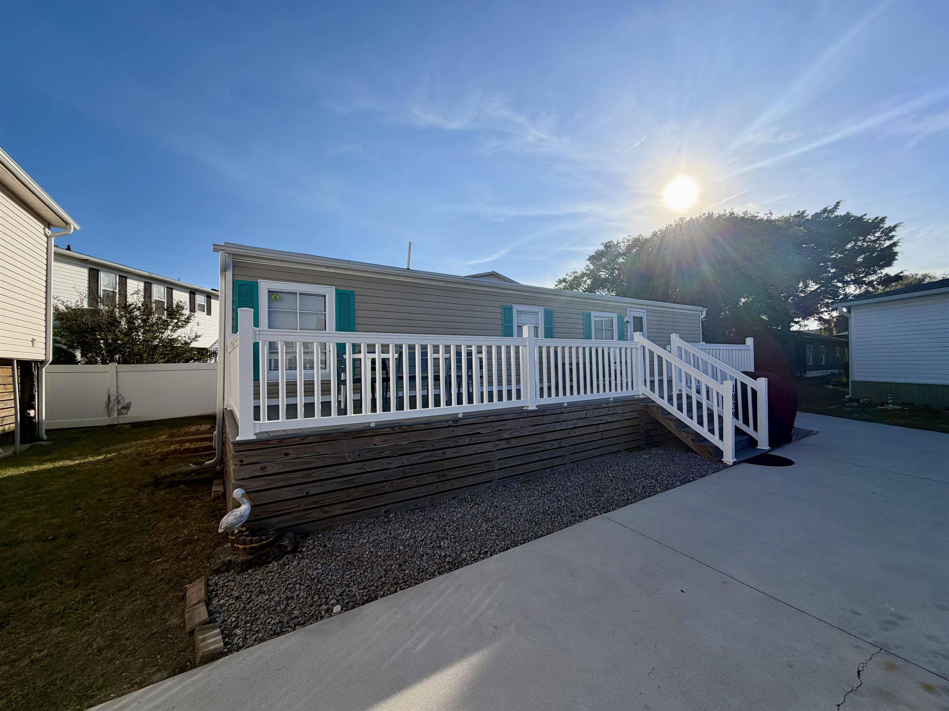 1839 Lark Dr. Property Photo 20