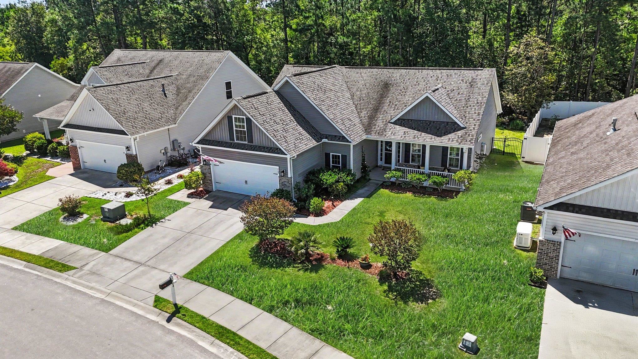 408 Windermere Lake Circle Property Photo 2