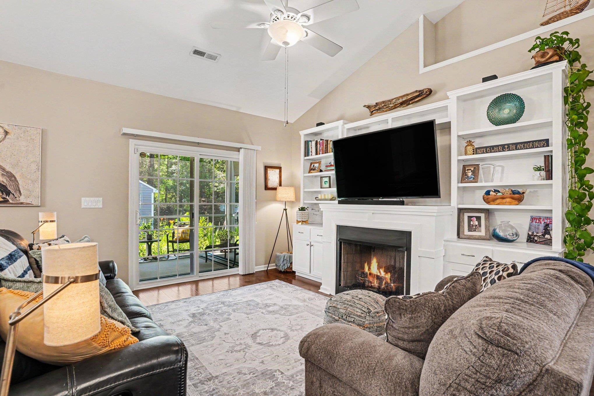 408 Windermere Lake Circle Property Photo 9