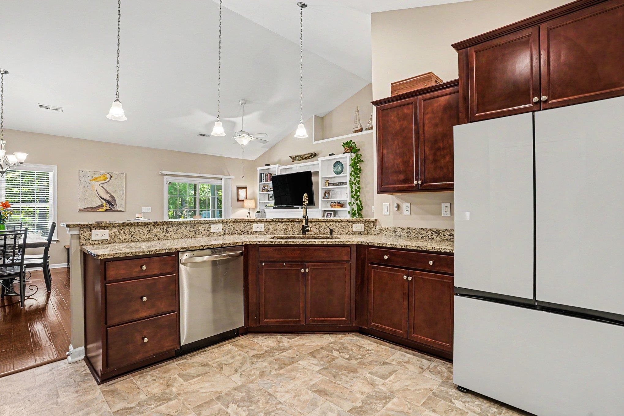 408 Windermere Lake Circle Property Photo 11