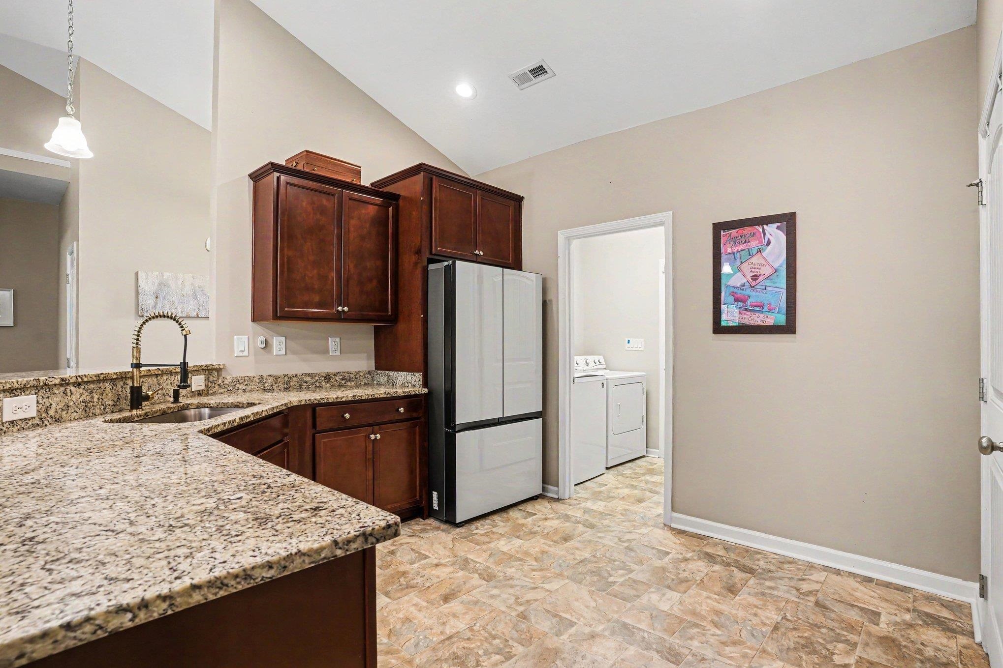408 Windermere Lake Circle Property Photo 14