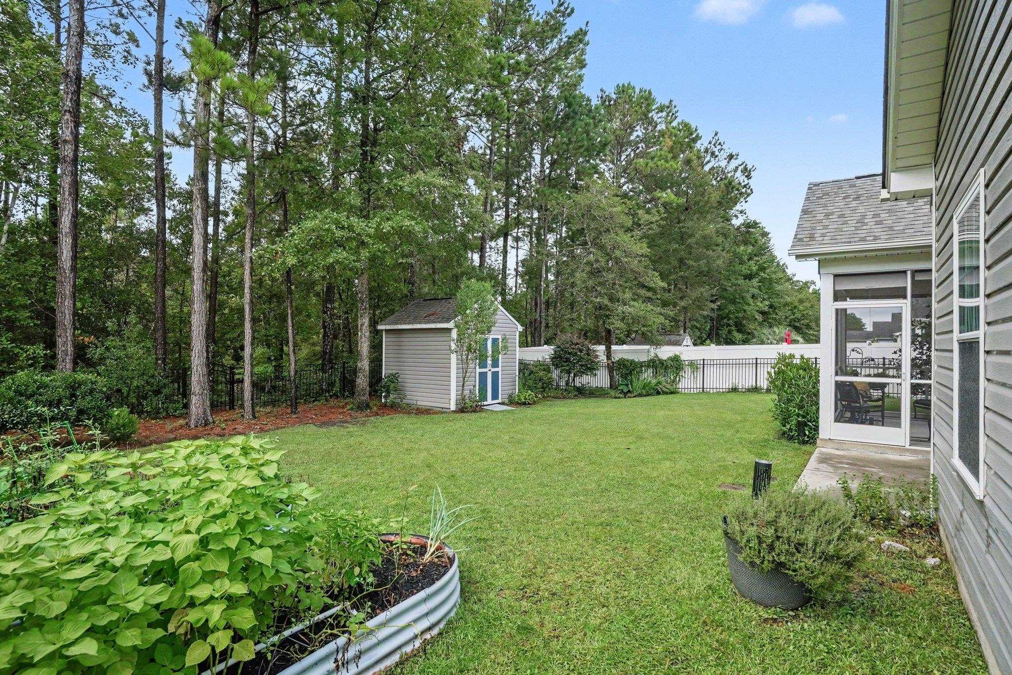 408 Windermere Lake Circle Property Photo 32