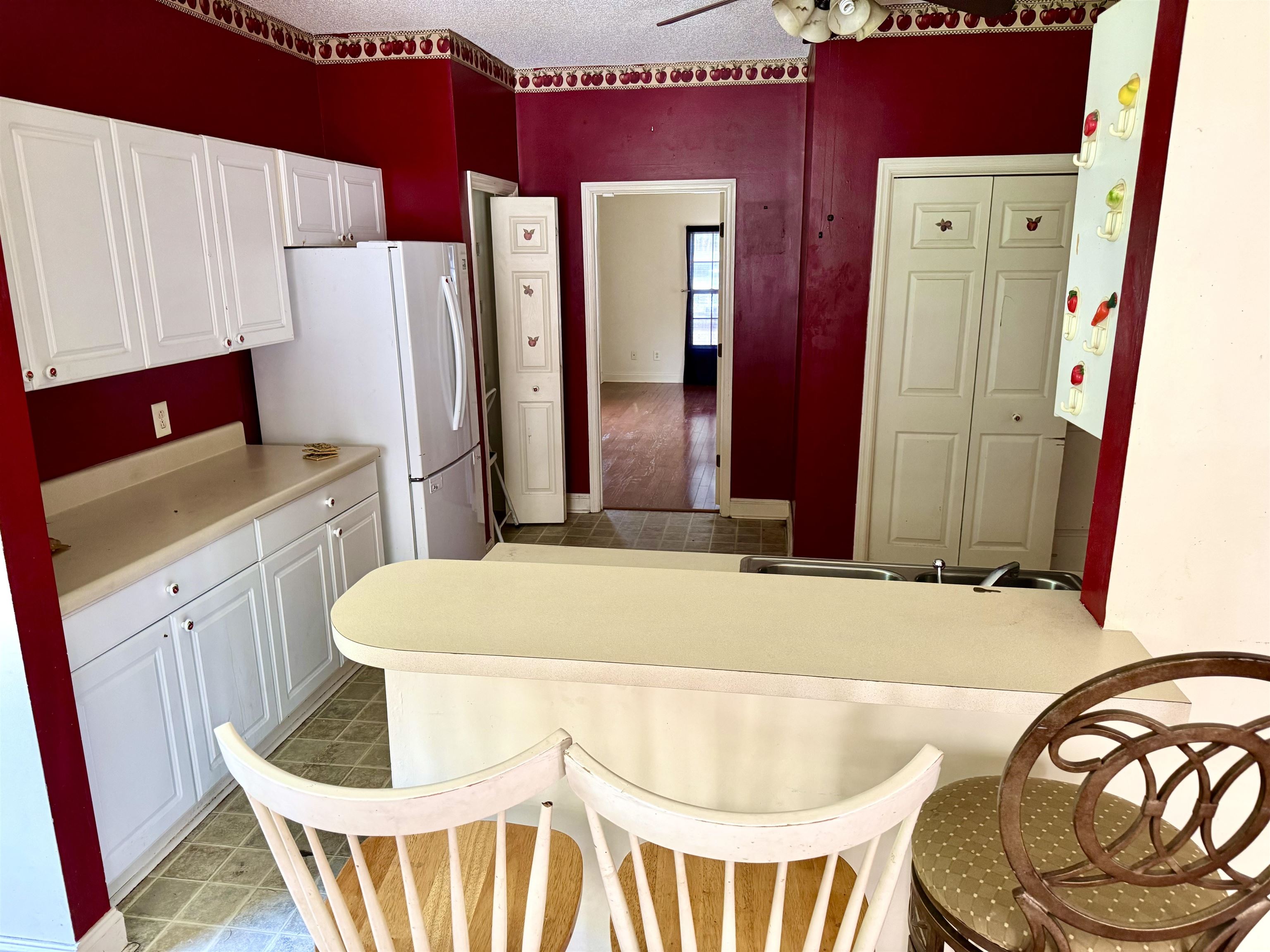 270 Greentown Rd. Property Photo 2