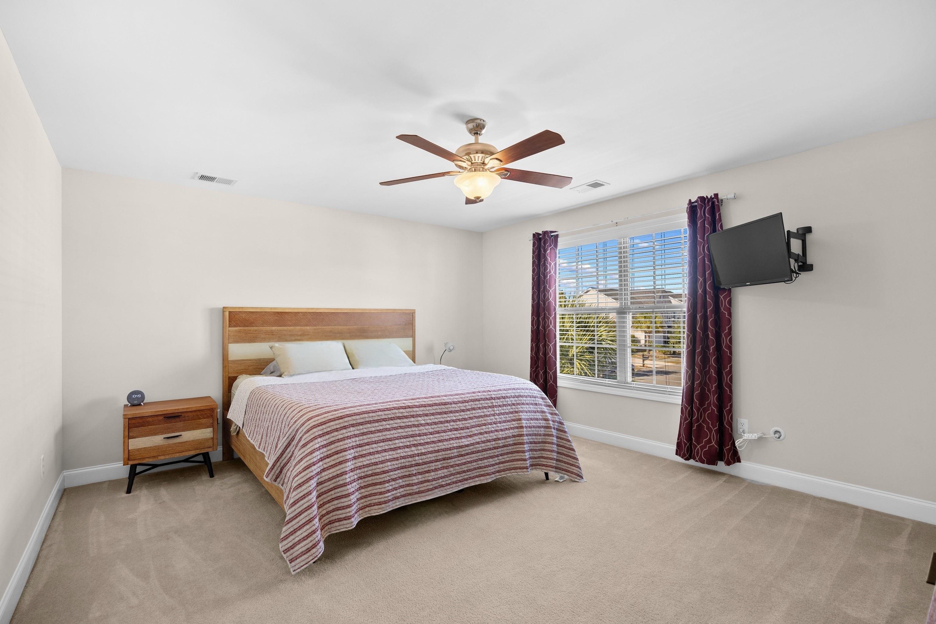 1198 Shire Way Property Photo 27