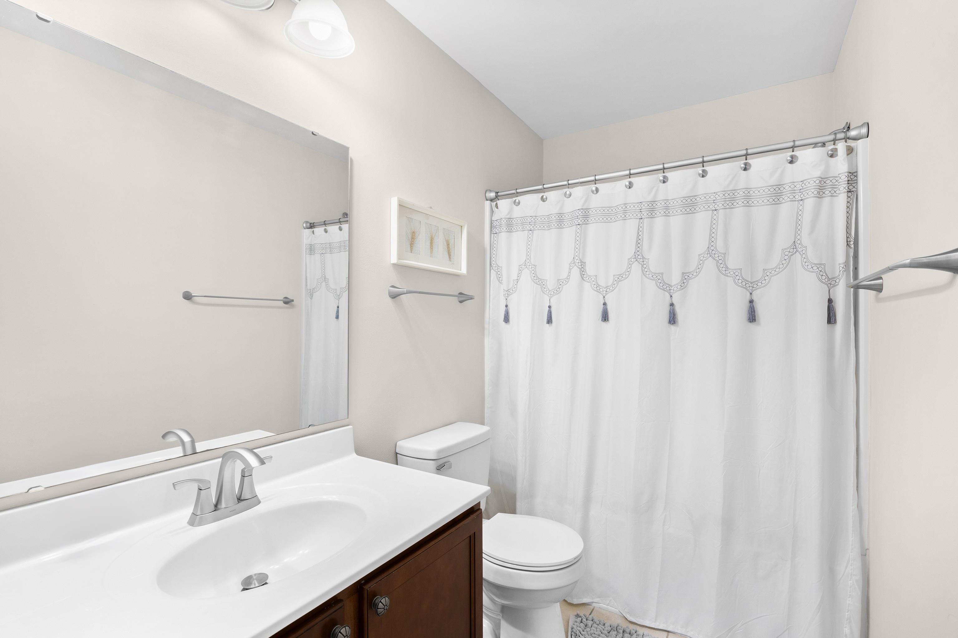 1198 Shire Way Property Photo 28