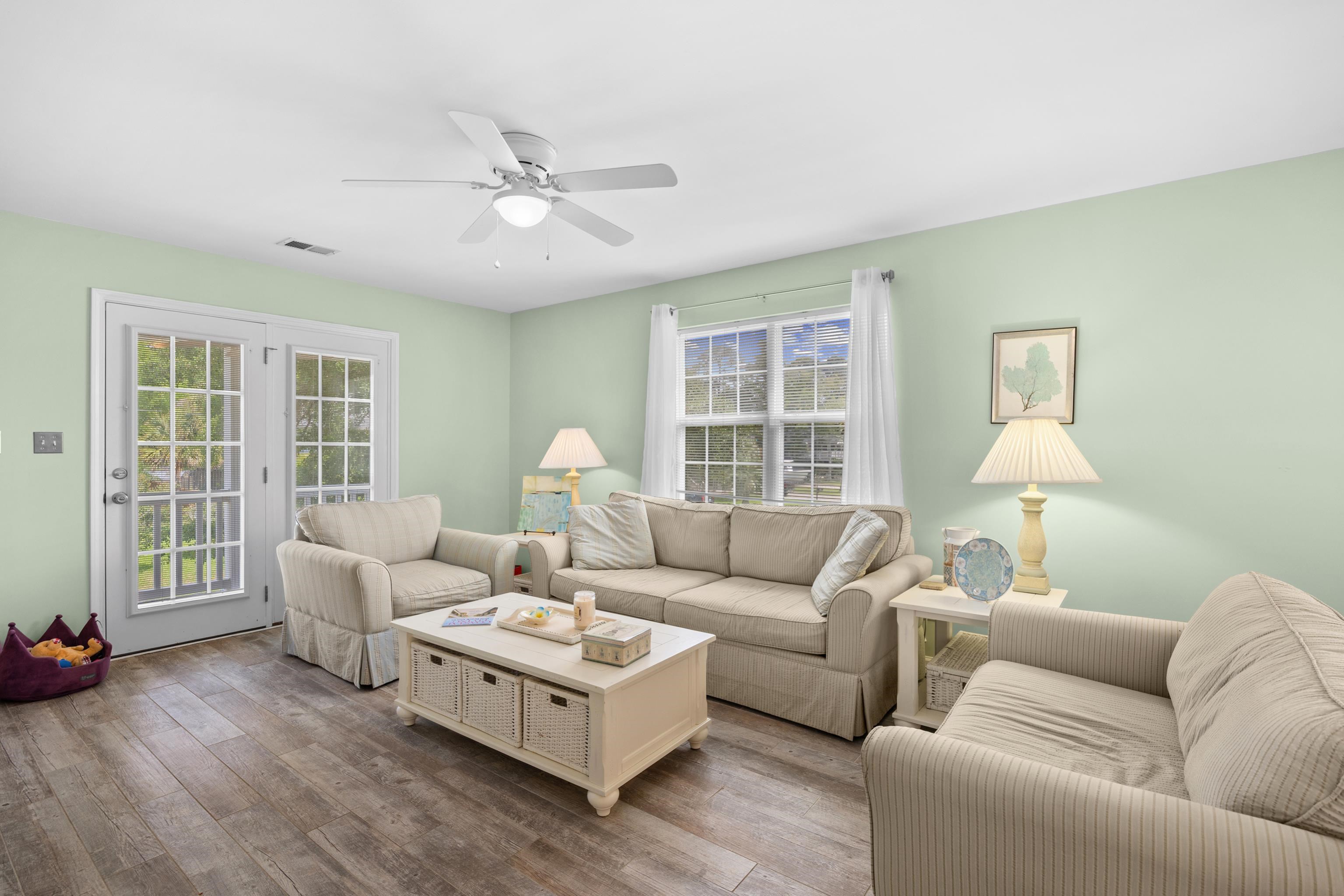 1027b Lakeside Dr. Property Photo 12
