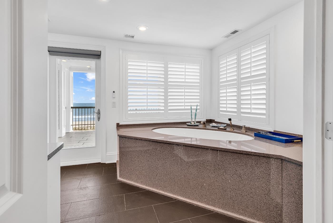 3804 N Ocean Blvd. Property Photo 43