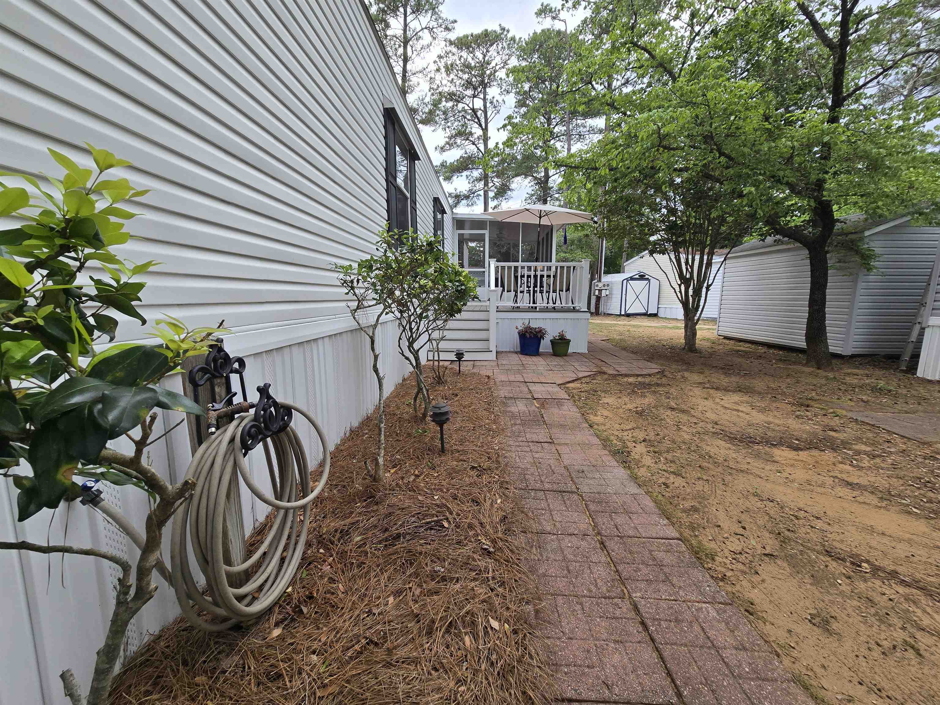 418 Delton Dr. Property Photo 8
