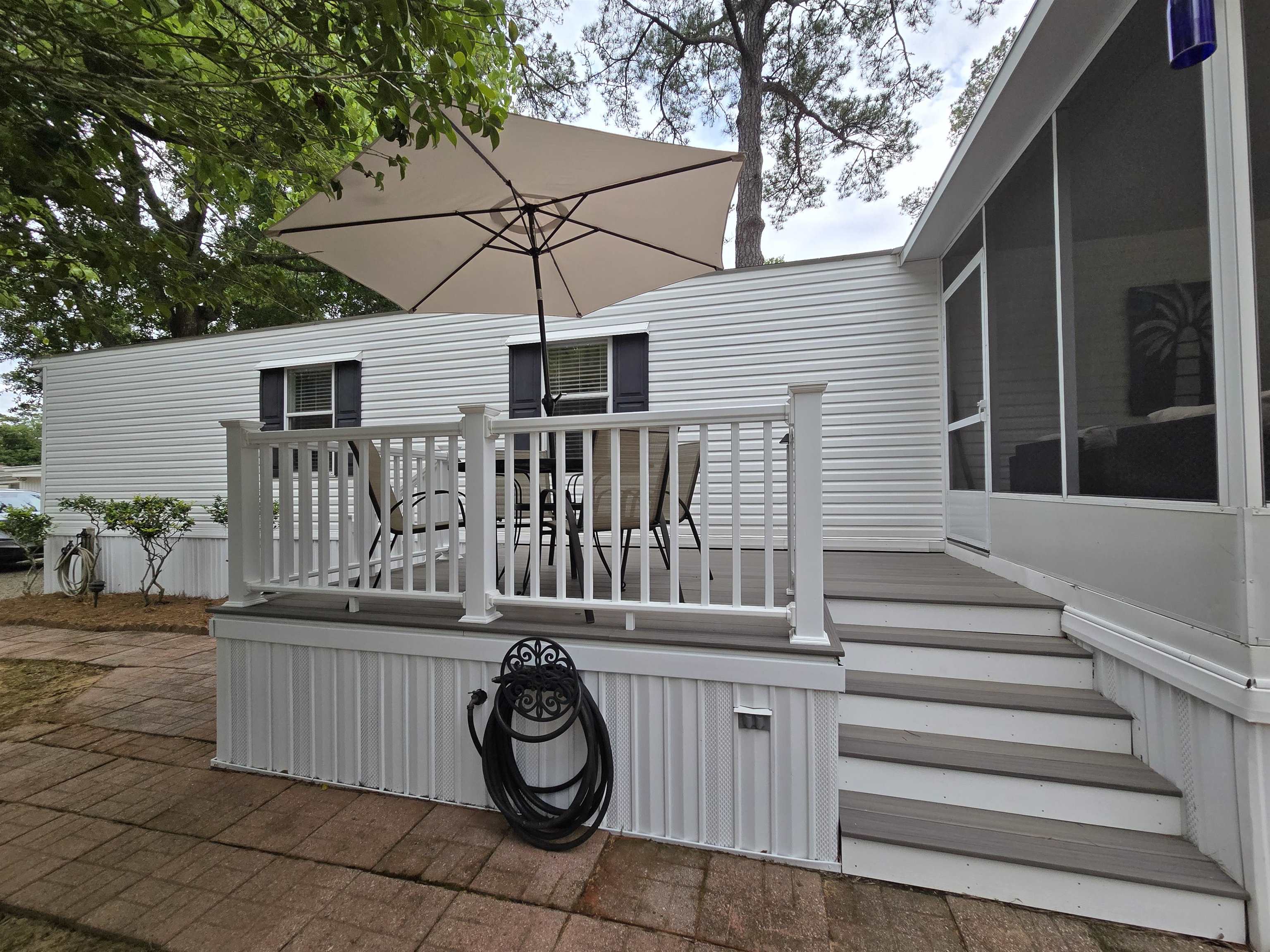 418 Delton Dr. Property Photo 10