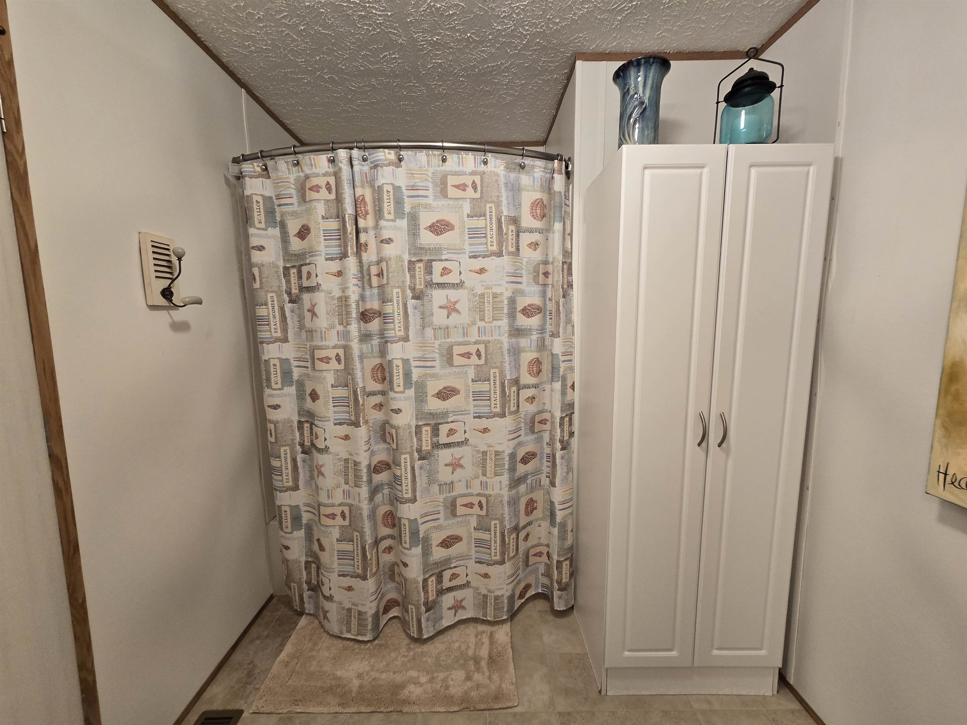 418 Delton Dr. Property Photo 32