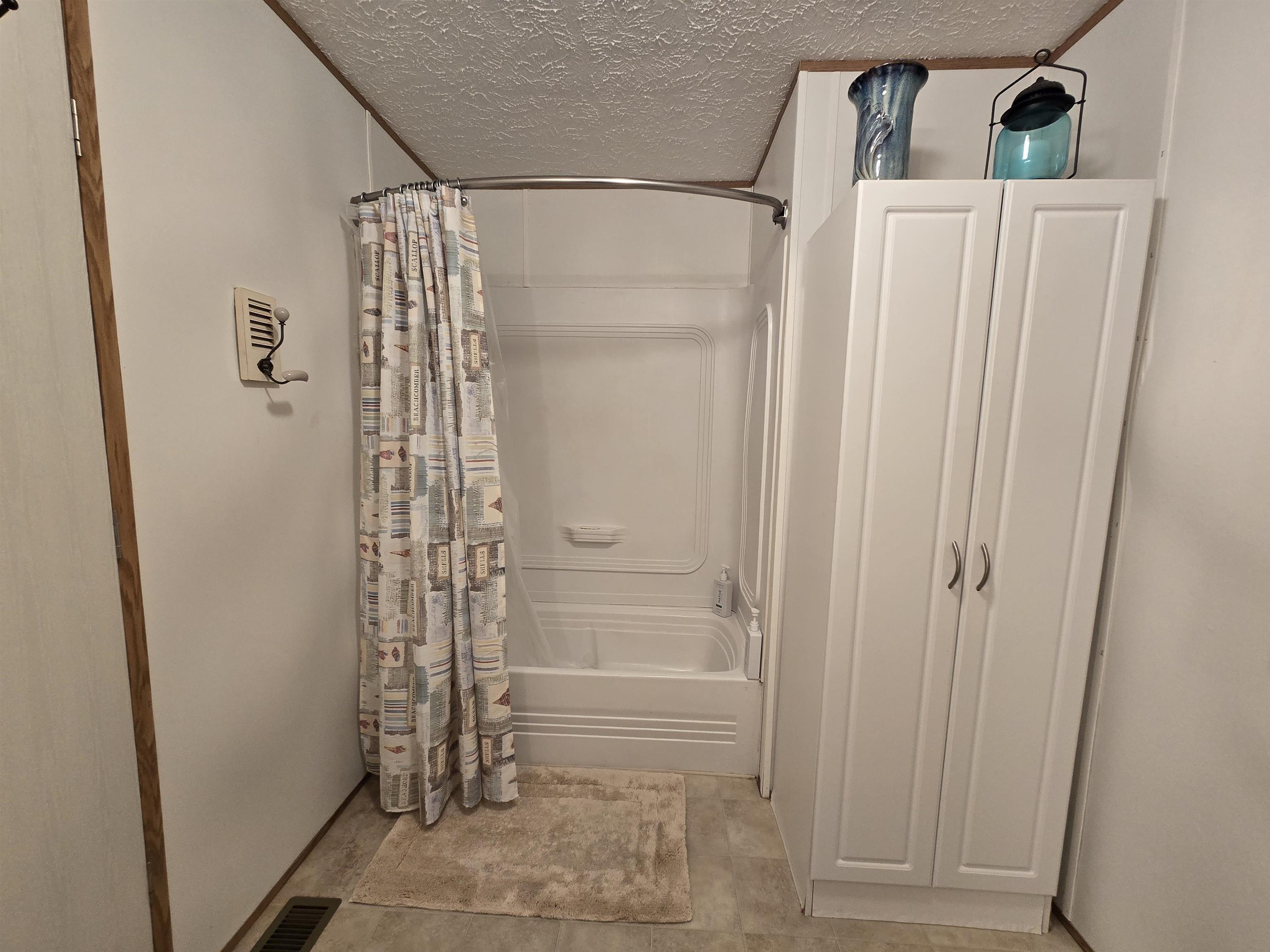 418 Delton Dr. Property Photo 33