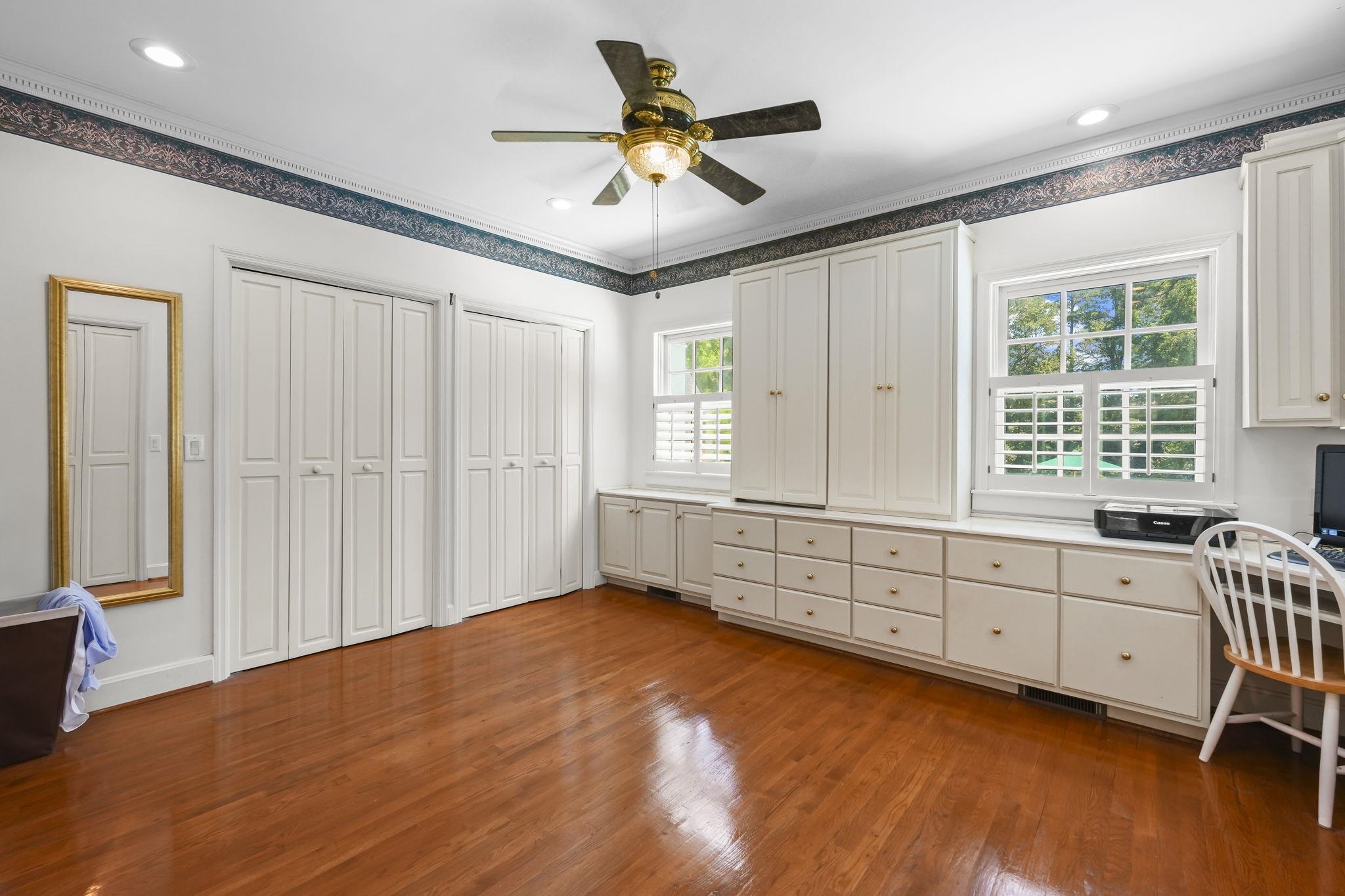 5622 Main St. Property Photo 30