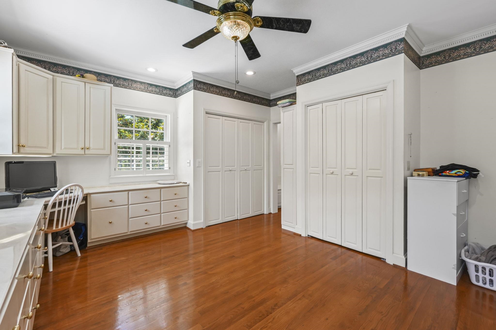 5622 Main St. Property Photo 31