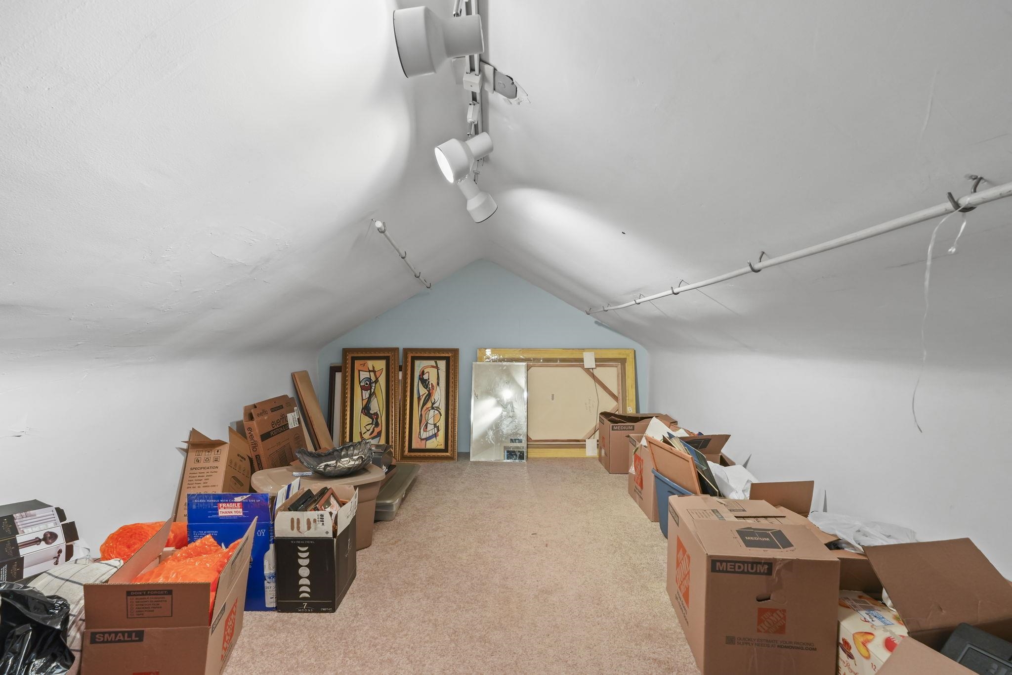 5622 Main St. Property Photo 40