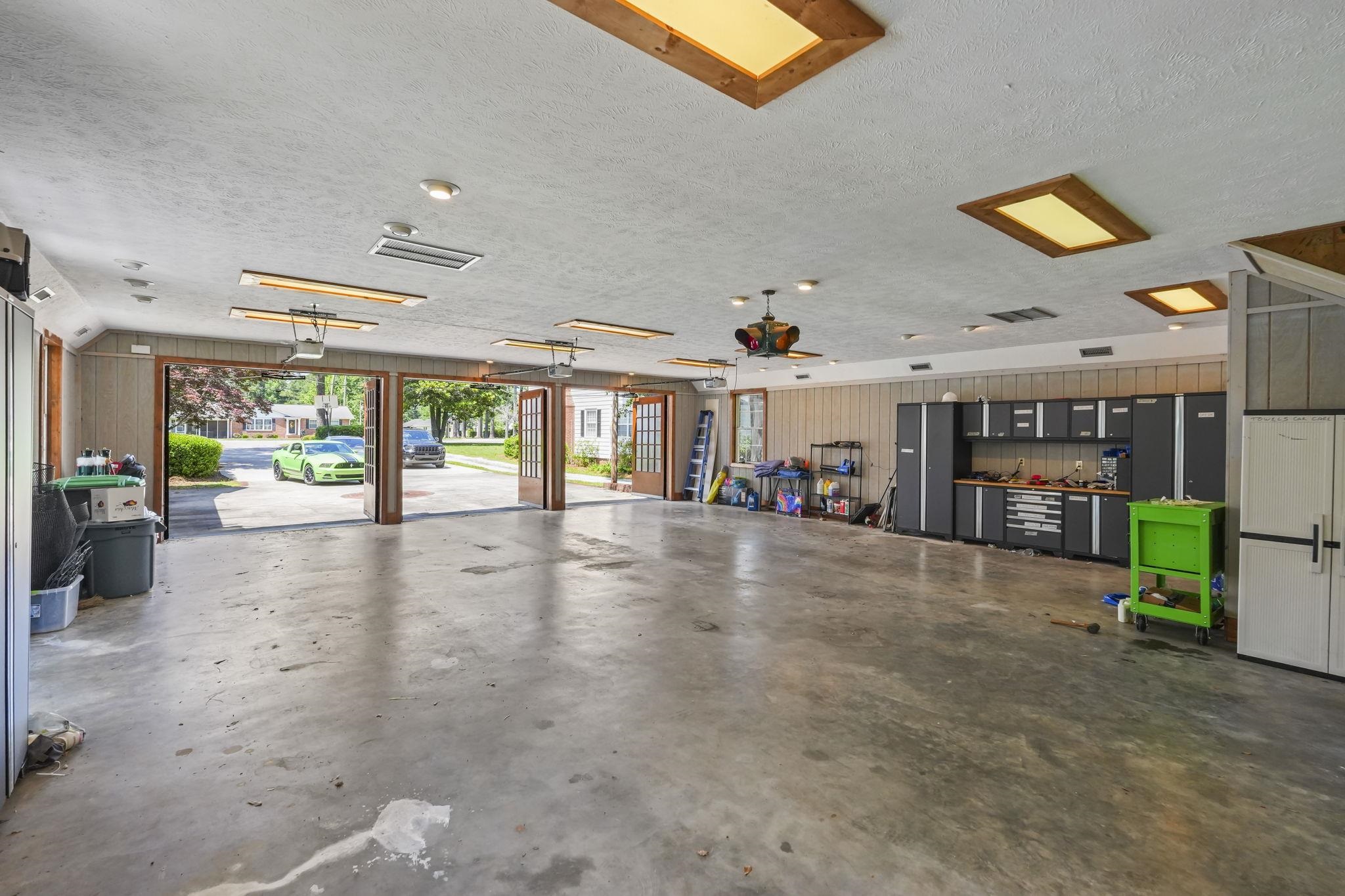 5622 Main St. Property Photo 68