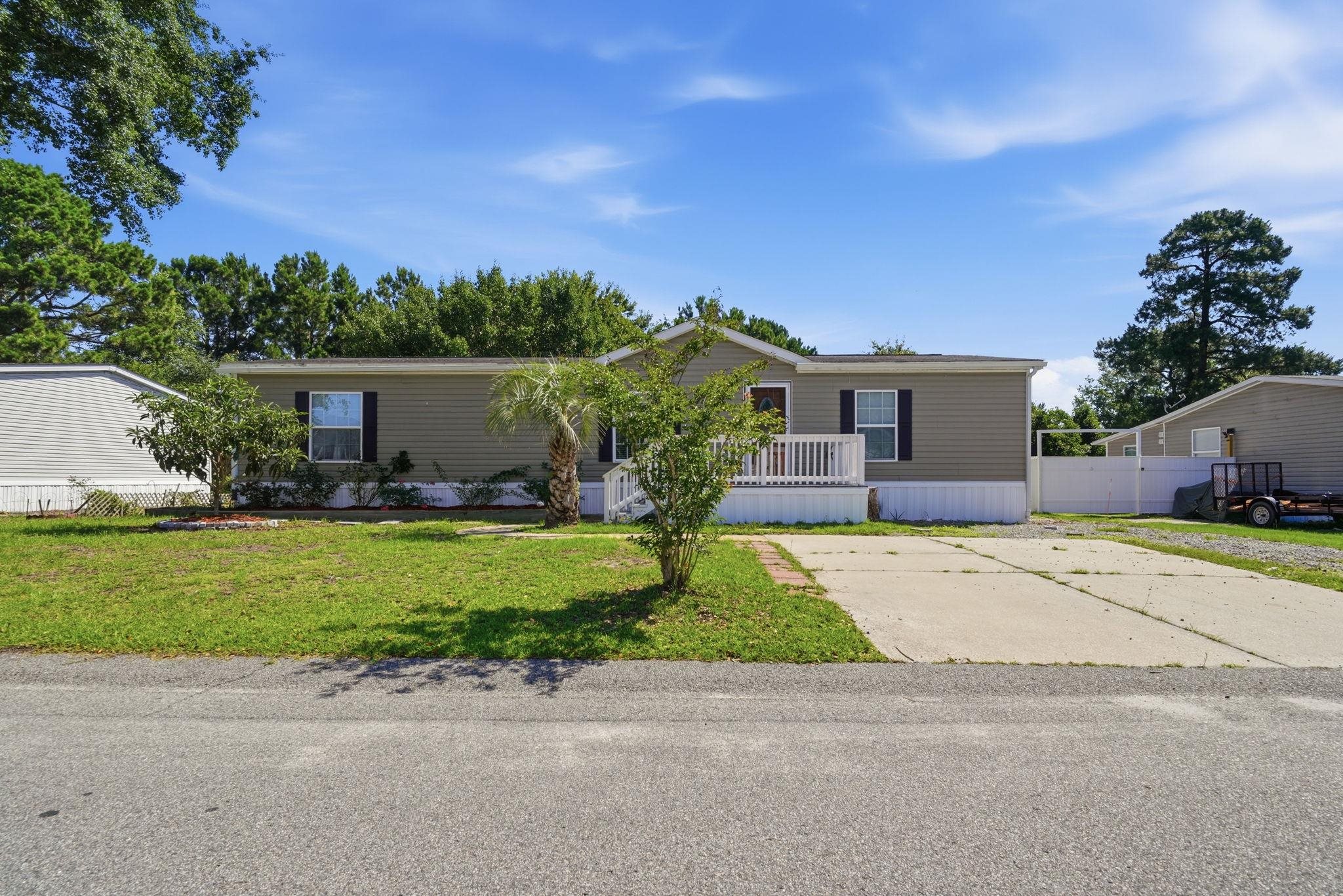 351 Southern Pines Dr. Property Photo 1