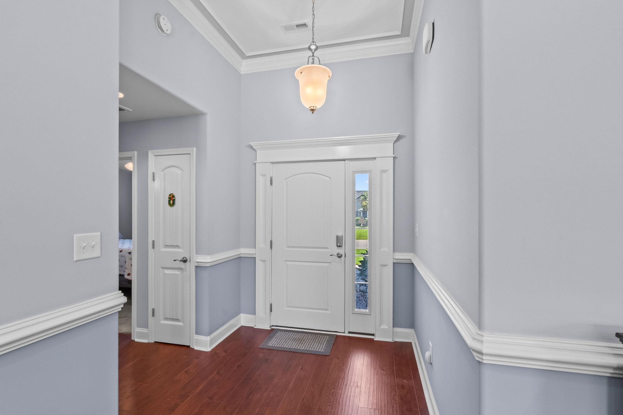 405 Bristlecone St. Property Photo 6