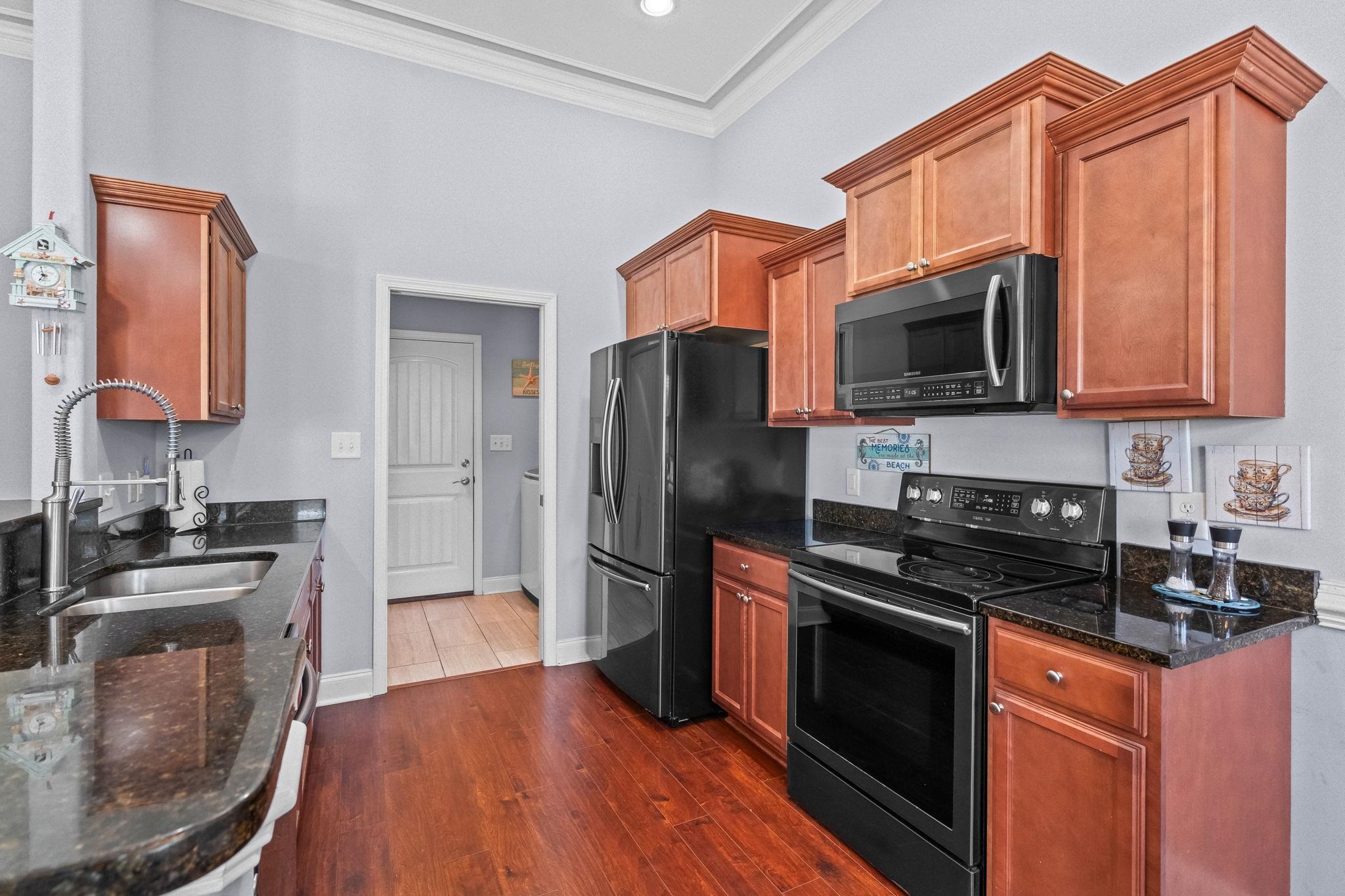 405 Bristlecone St. Property Photo 15