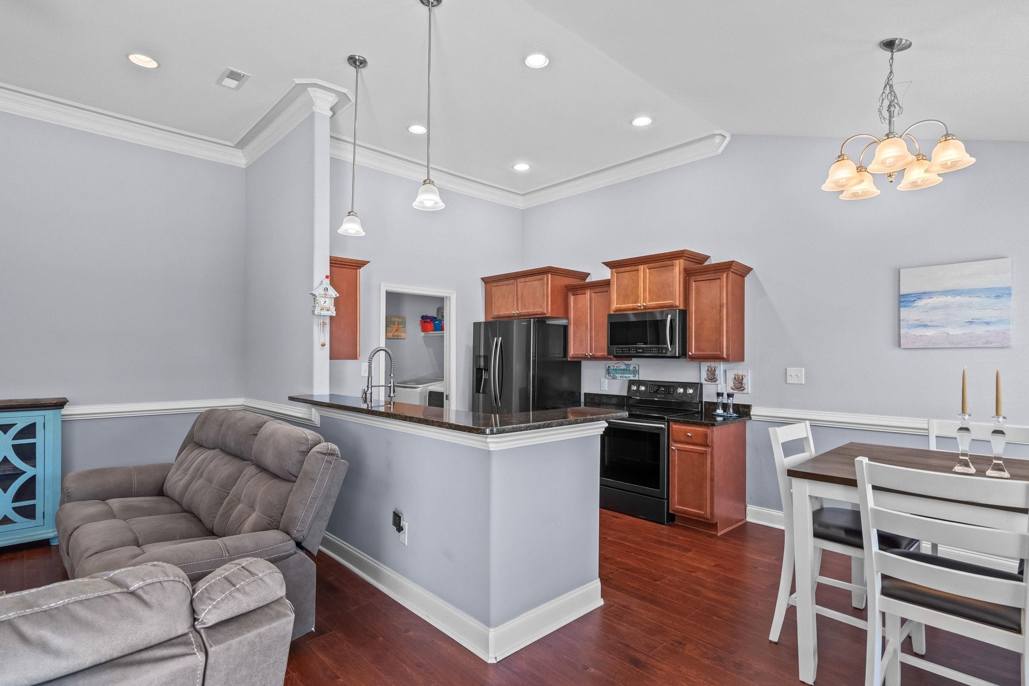 405 Bristlecone St. Property Photo 19