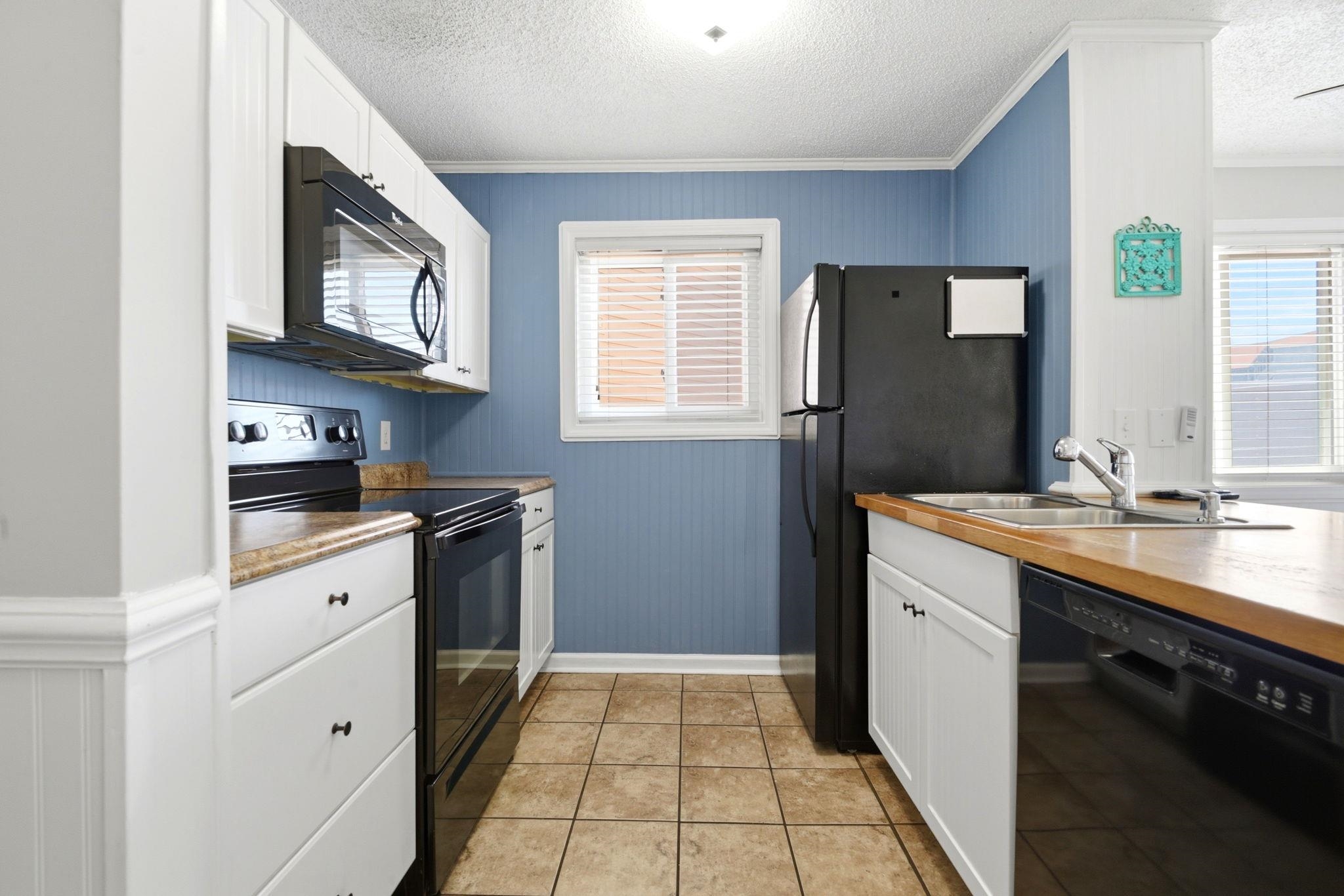 609 Hillside Dr. Property Photo 21