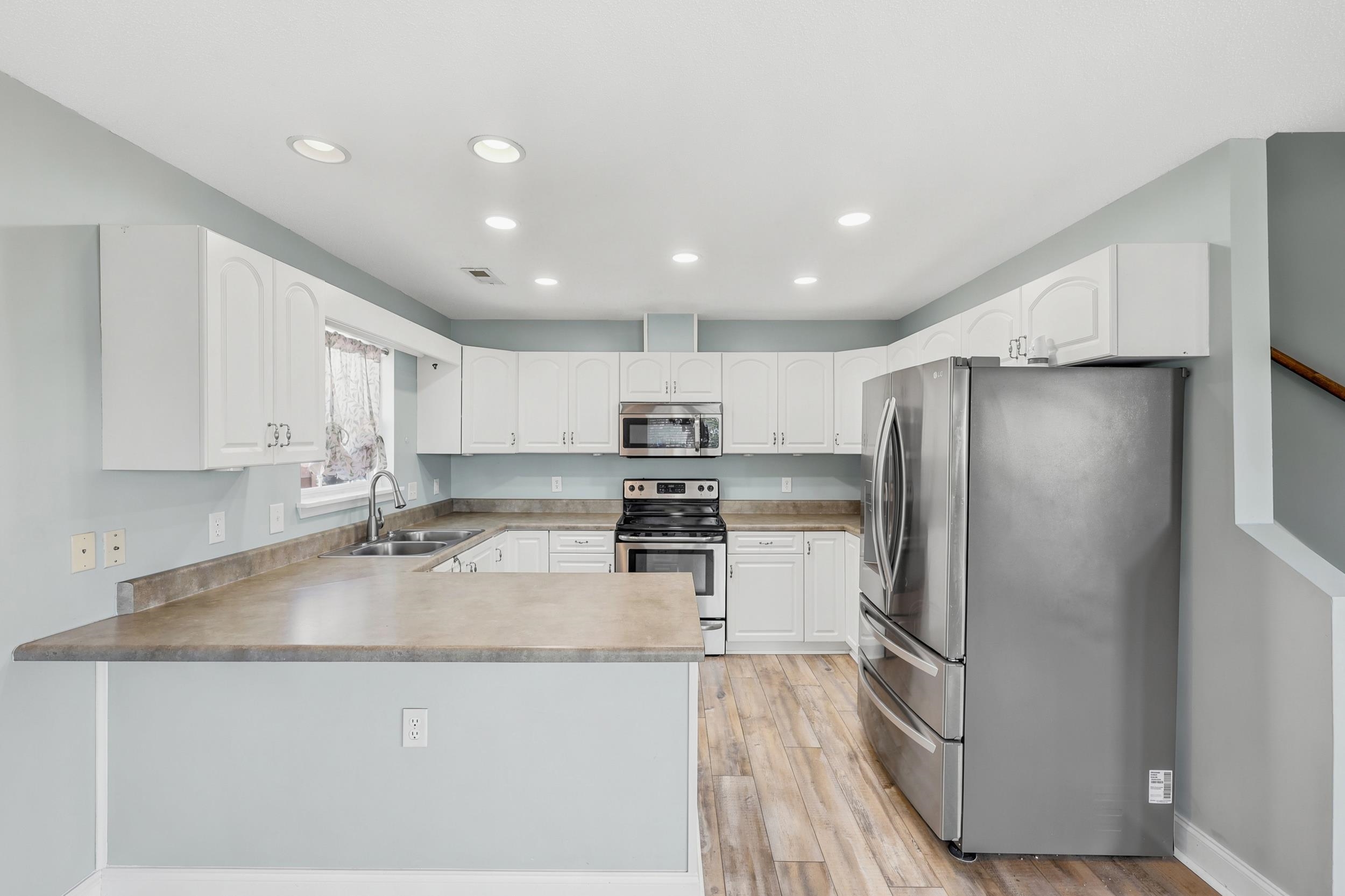 365 Marsh Pl. Property Photo 6