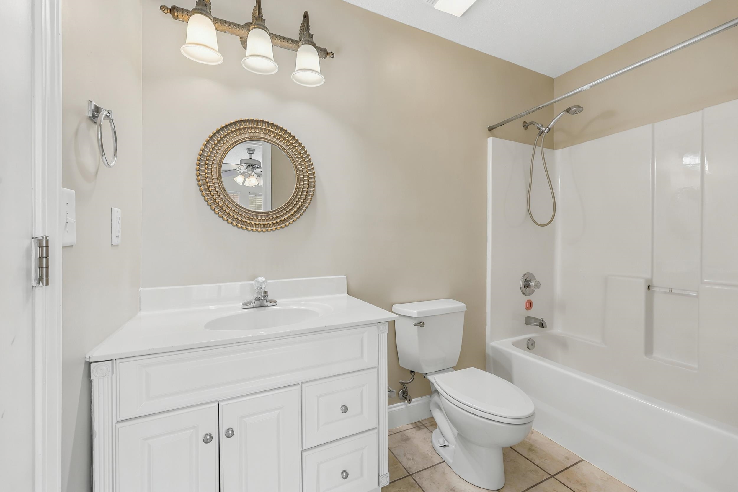 365 Marsh Pl. Property Photo 9