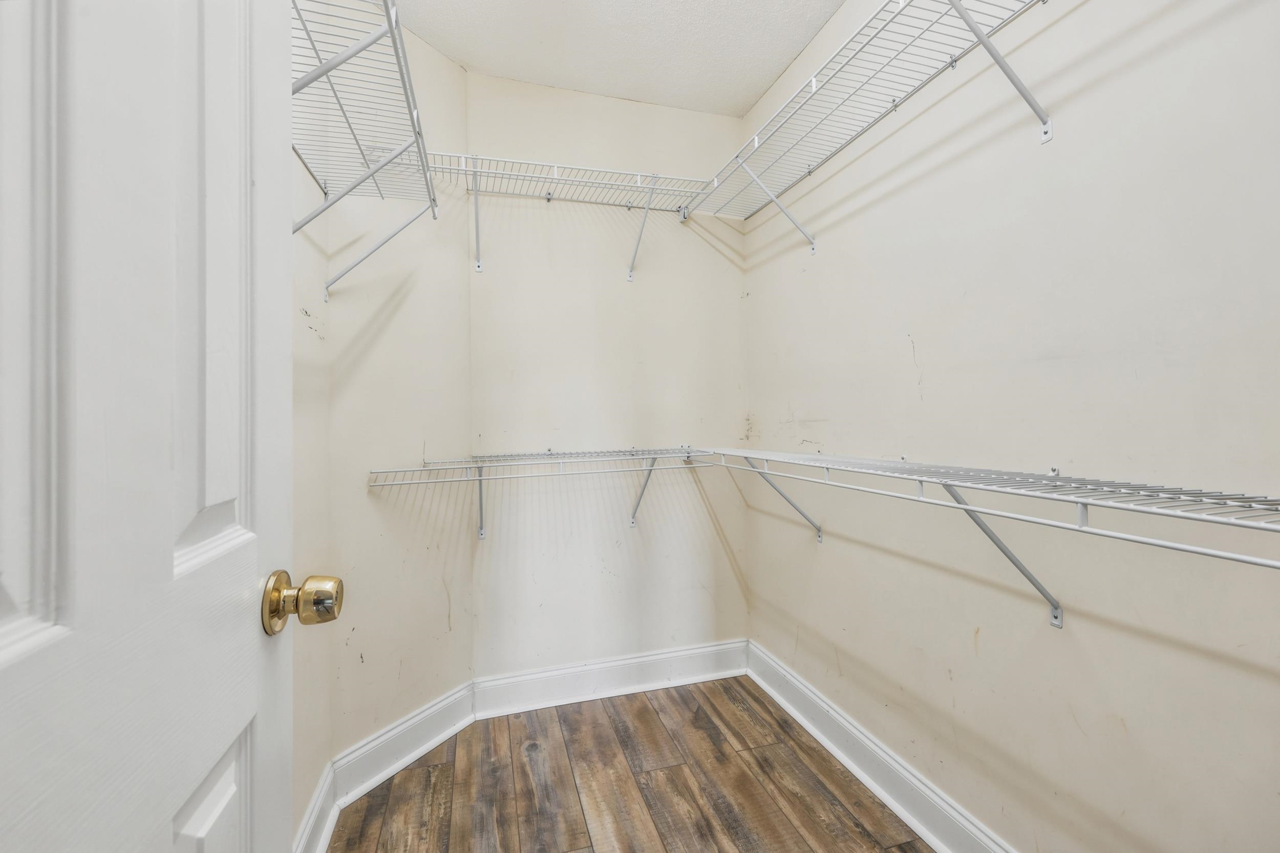 365 Marsh Pl. Property Photo 14