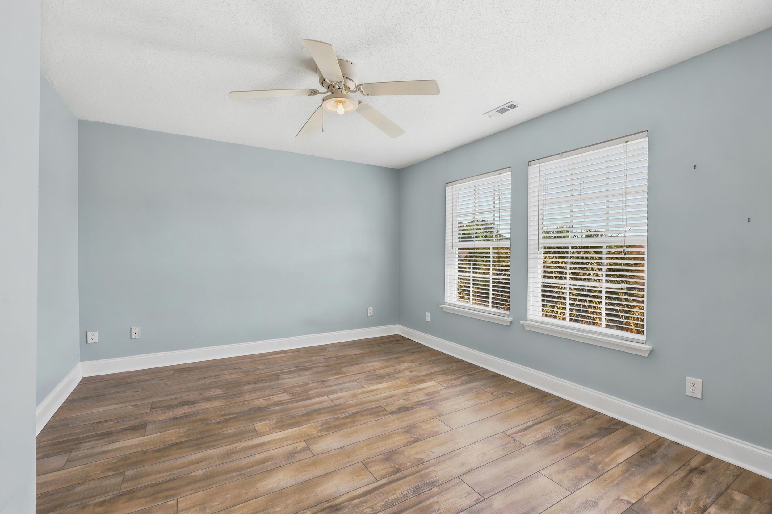 365 Marsh Pl. Property Photo 26