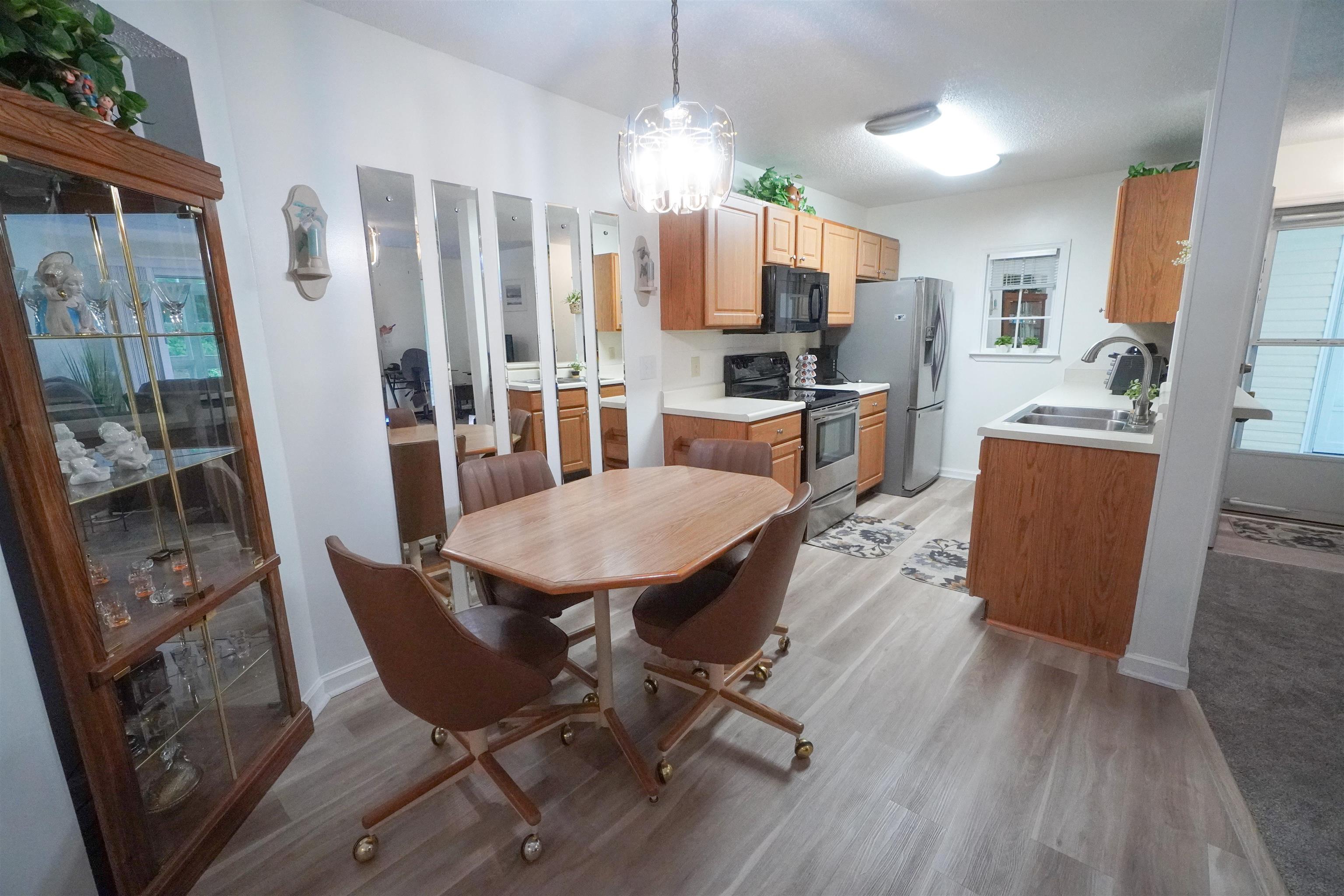 8861 Barkwood Dr. Property Photo 11