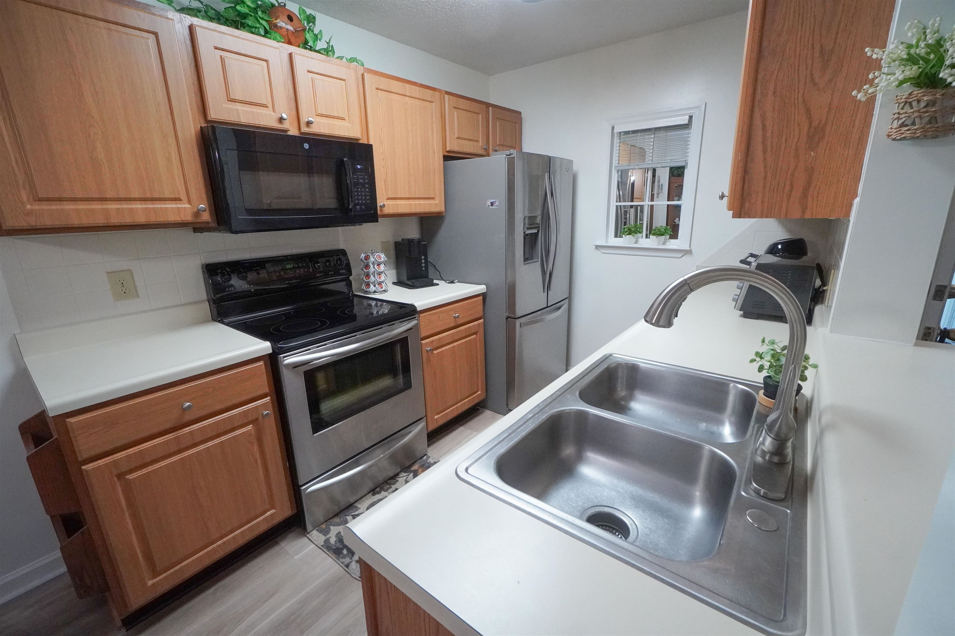 8861 Barkwood Dr. Property Photo 12