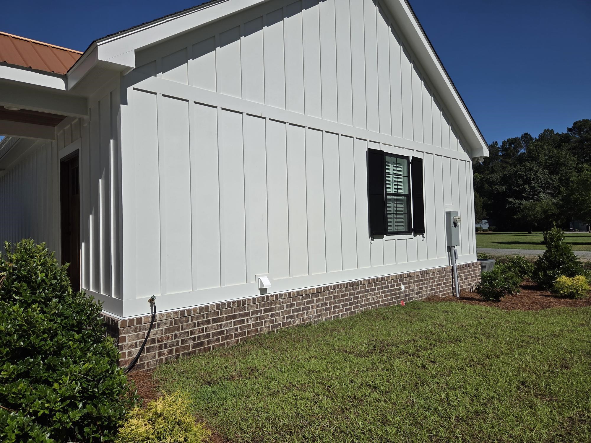 242 Leadwood St. Property Photo 9