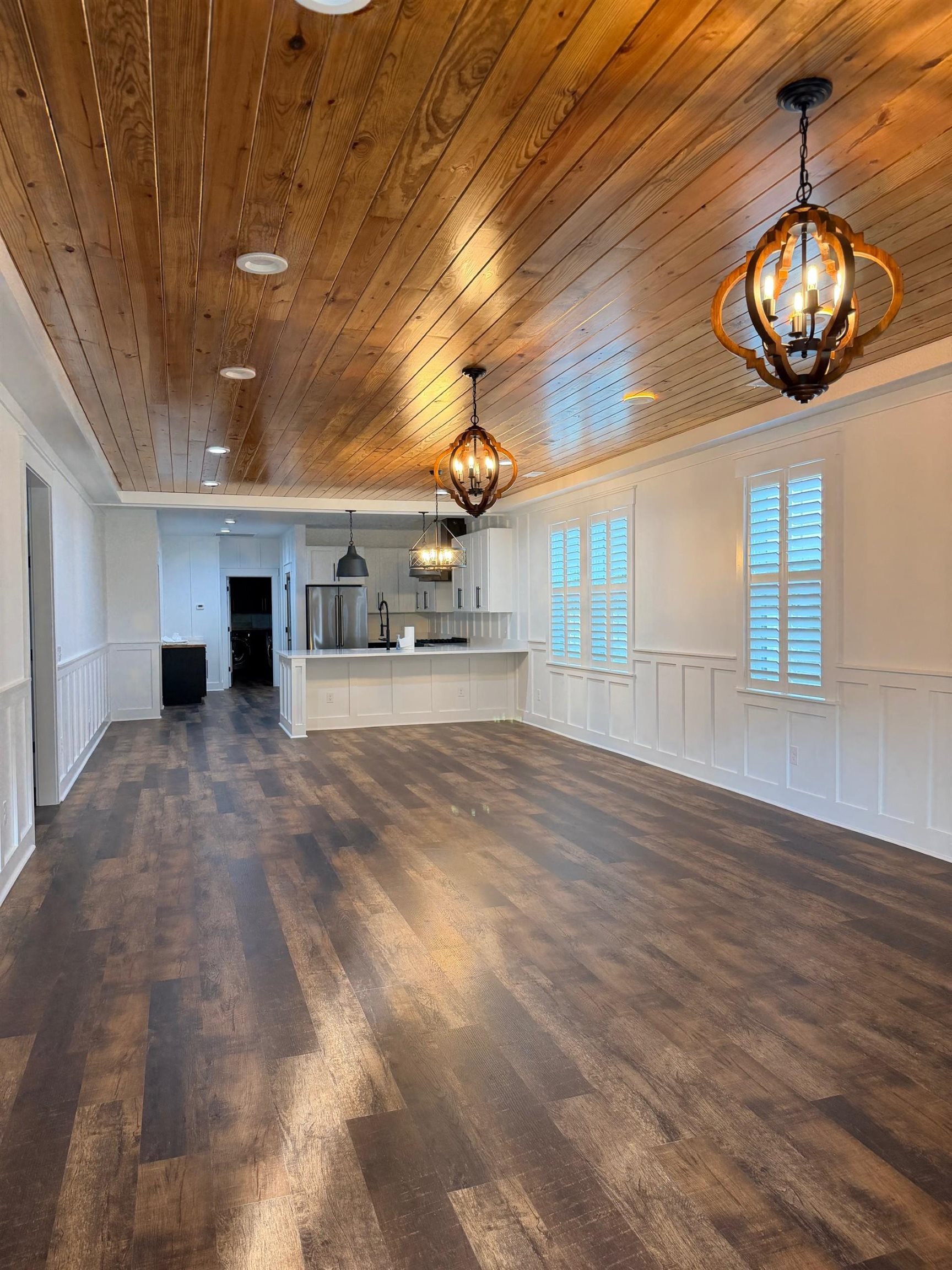 242 Leadwood St. Property Photo 11