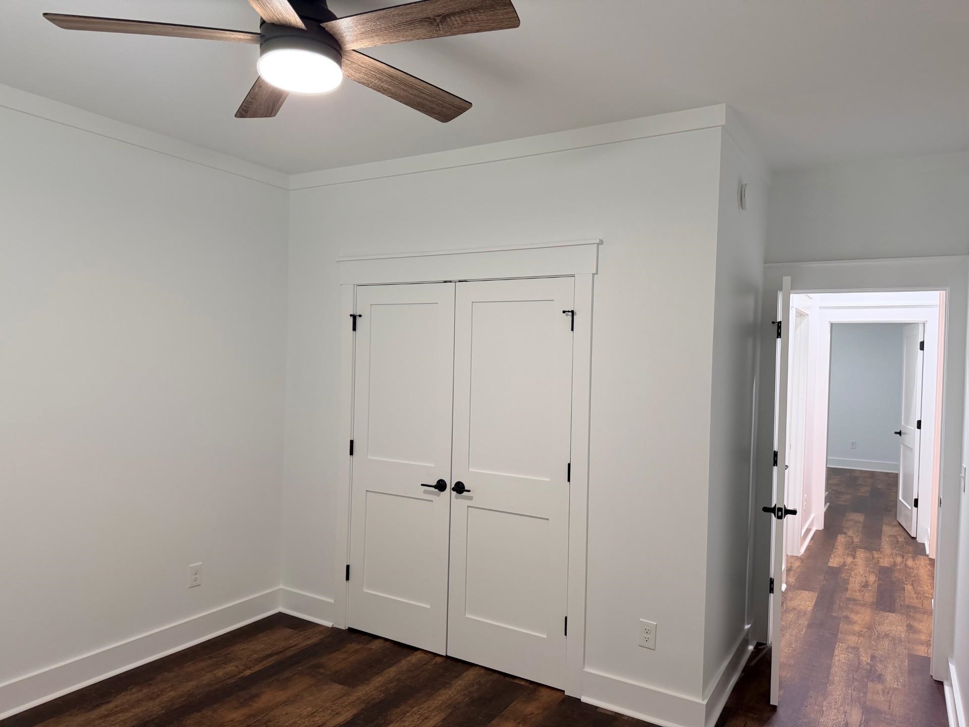 242 Leadwood St. Property Photo 33