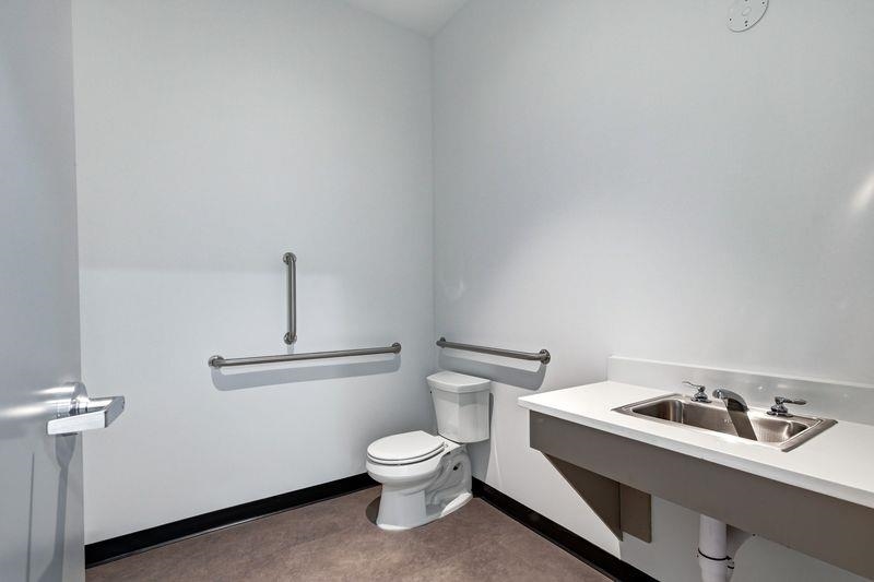 116 Professional Park Dr. Property Photo 12