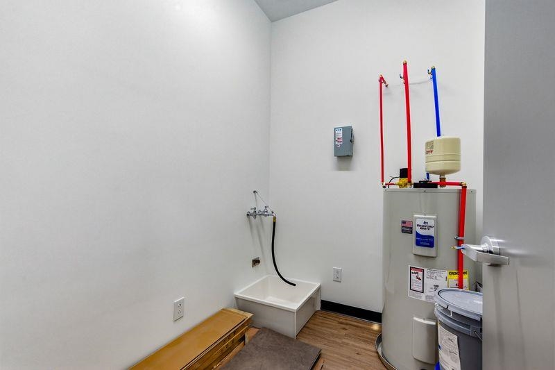 116 Professional Park Dr. Property Photo 14