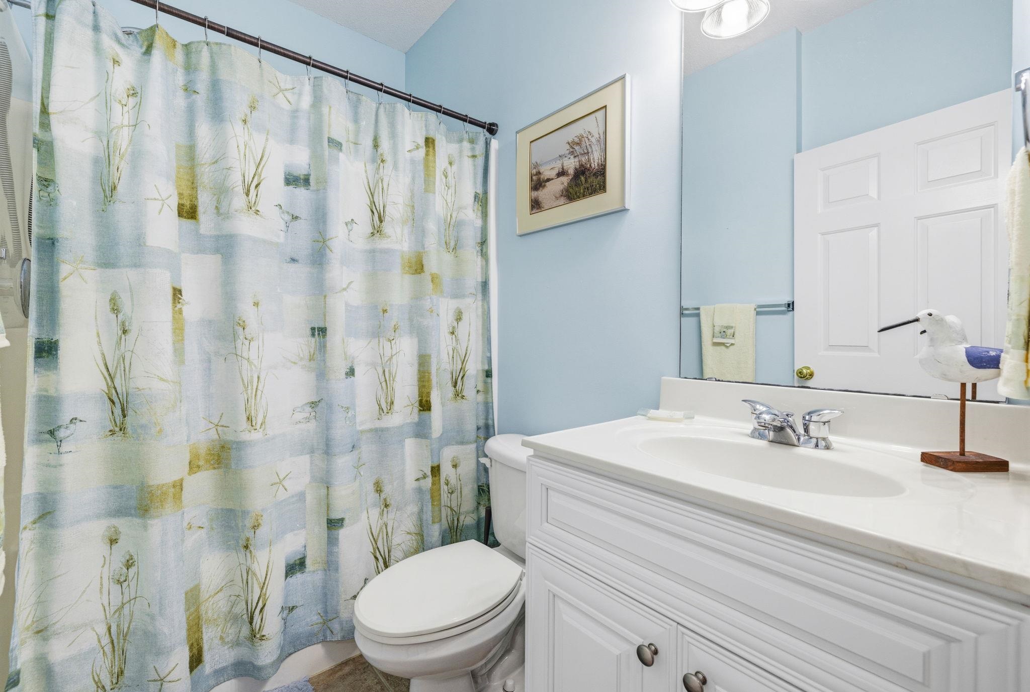 5882 Longwood Dr. Property Photo 6