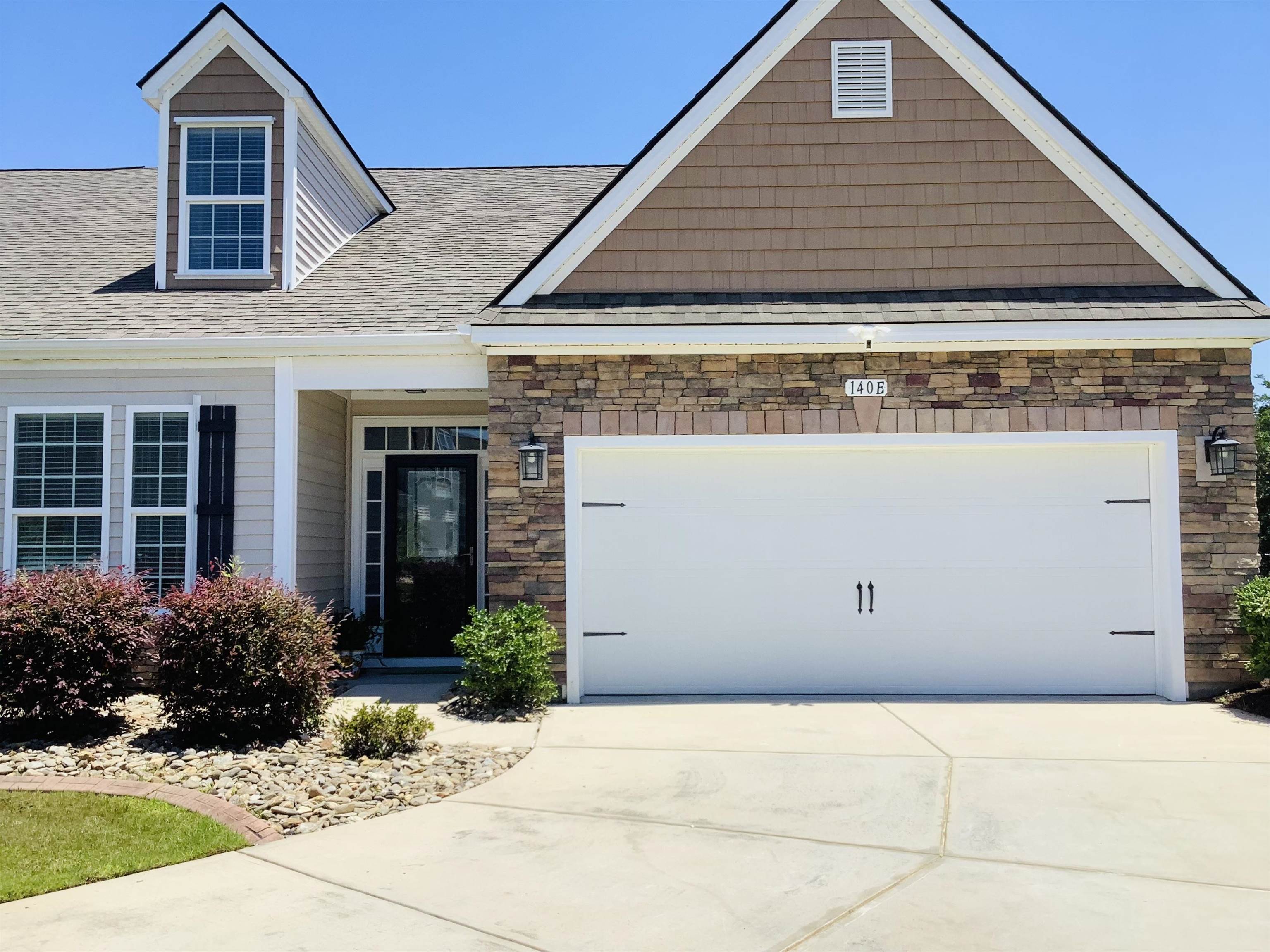 140 Parmelee Dr. Property Photo 1