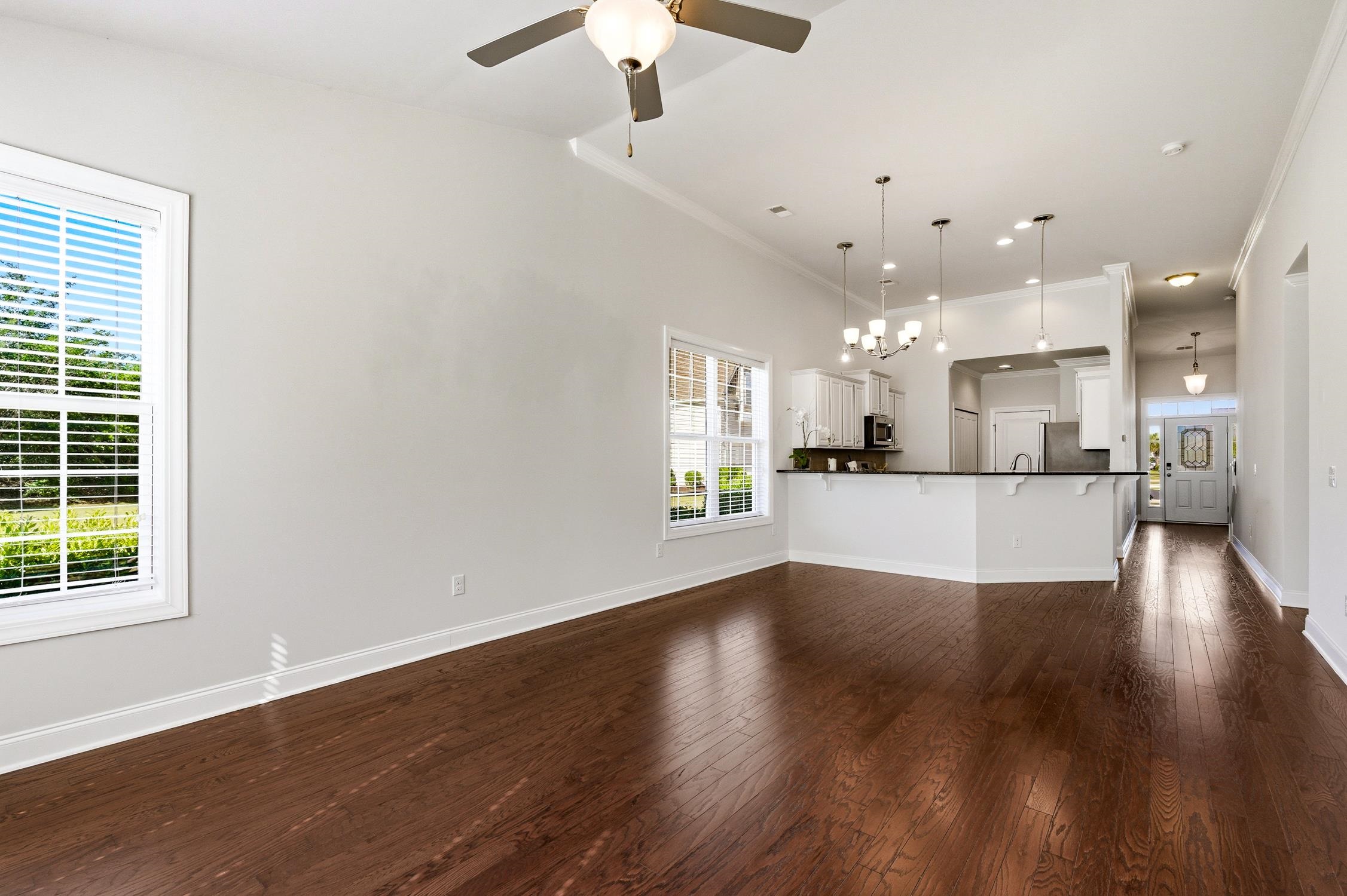 140 Parmelee Dr. Property Photo 15