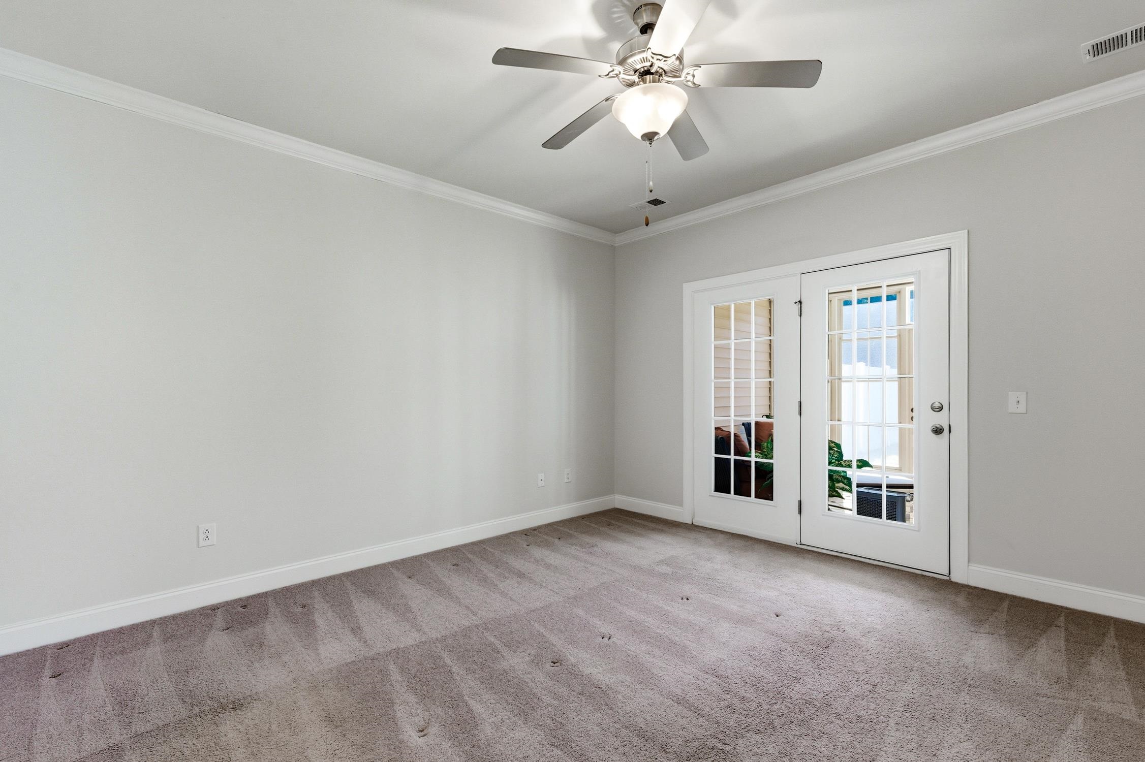 140 Parmelee Dr. Property Photo 18
