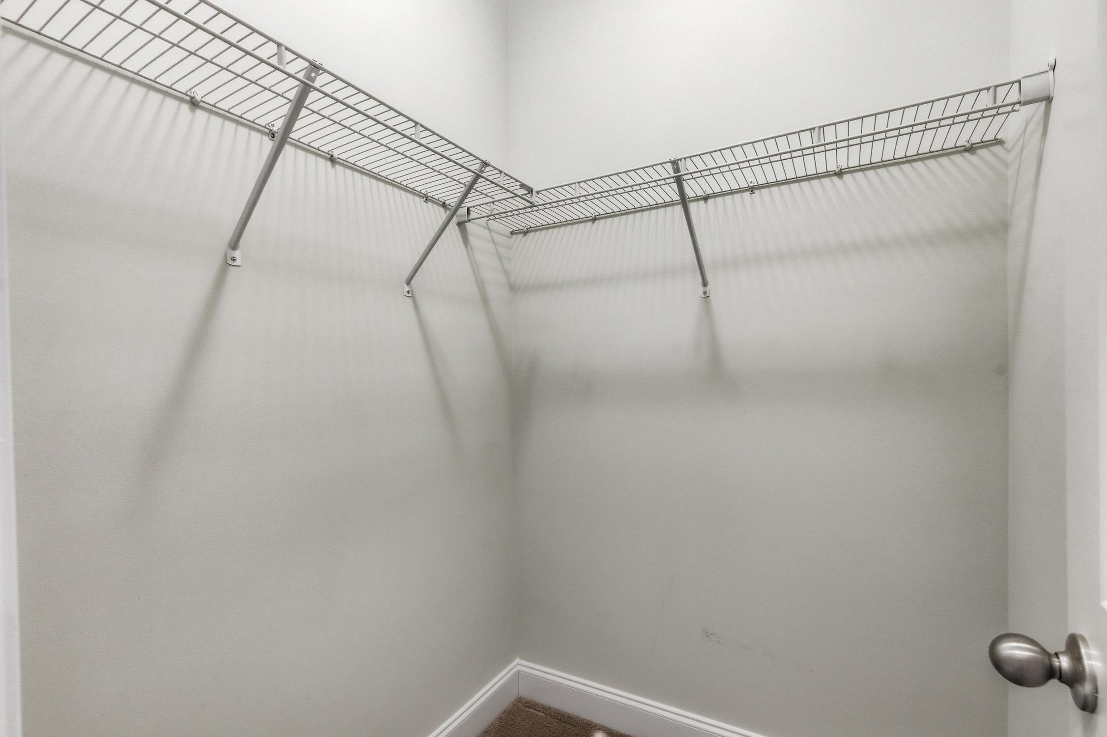 140 Parmelee Dr. Property Photo 23
