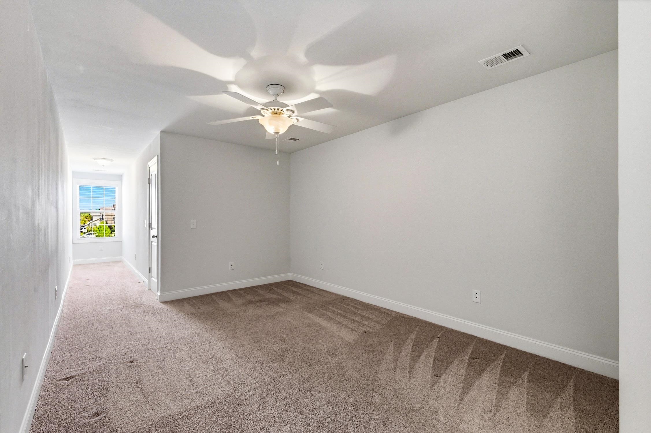 140 Parmelee Dr. Property Photo 31