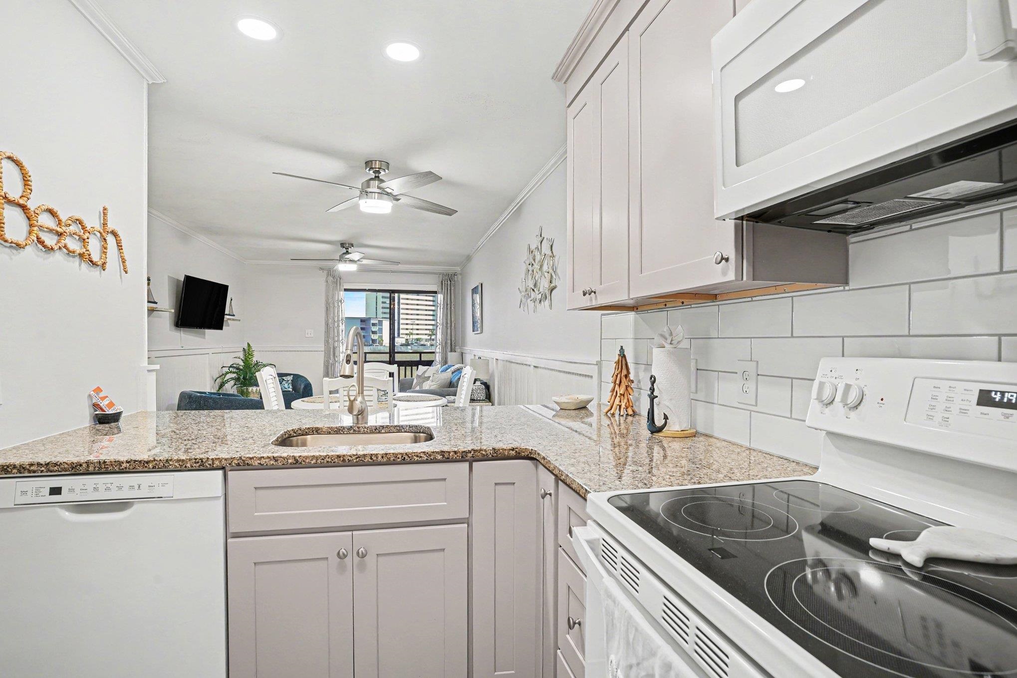 9501 Shore Dr. Property Photo 13