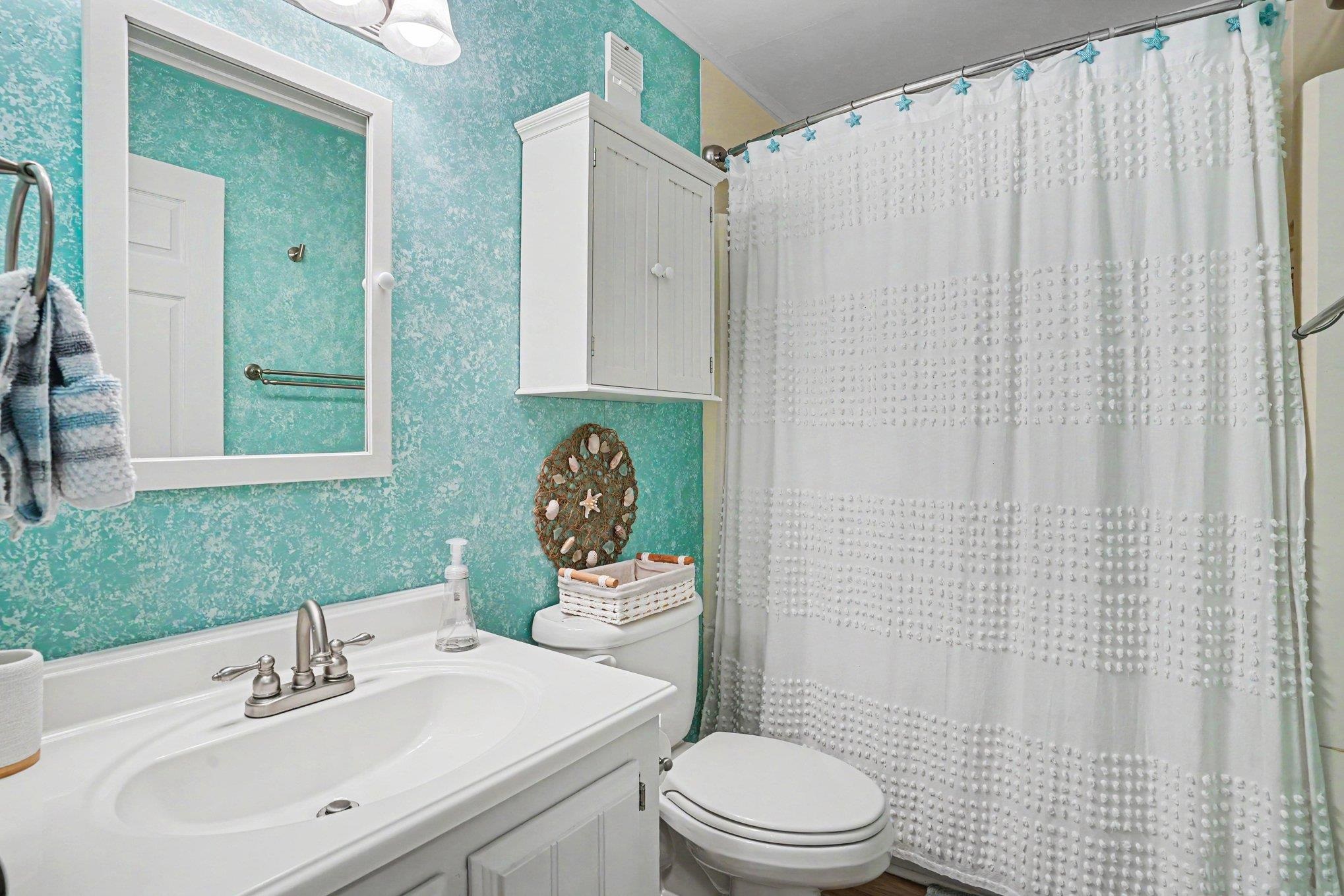 9501 Shore Dr. Property Photo 23