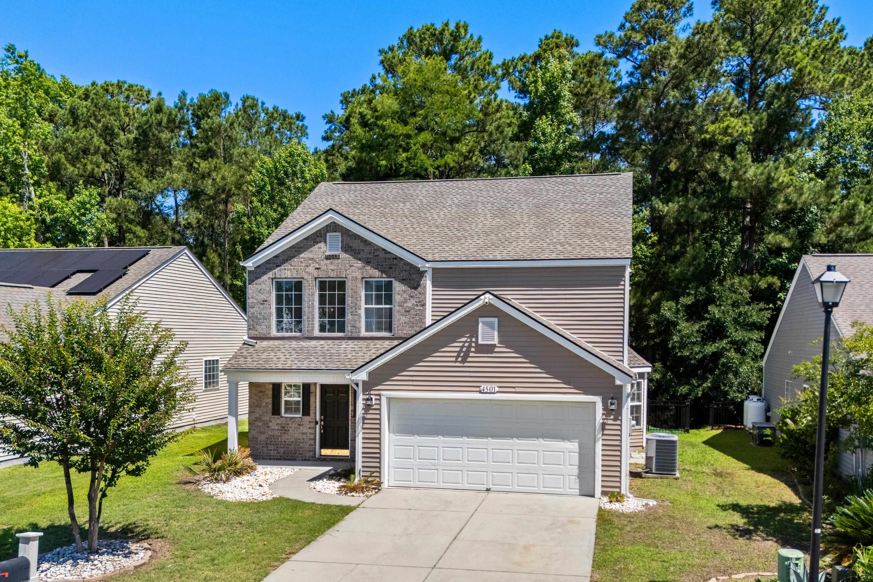 4501 Farm Lake Dr. Property Photo 1