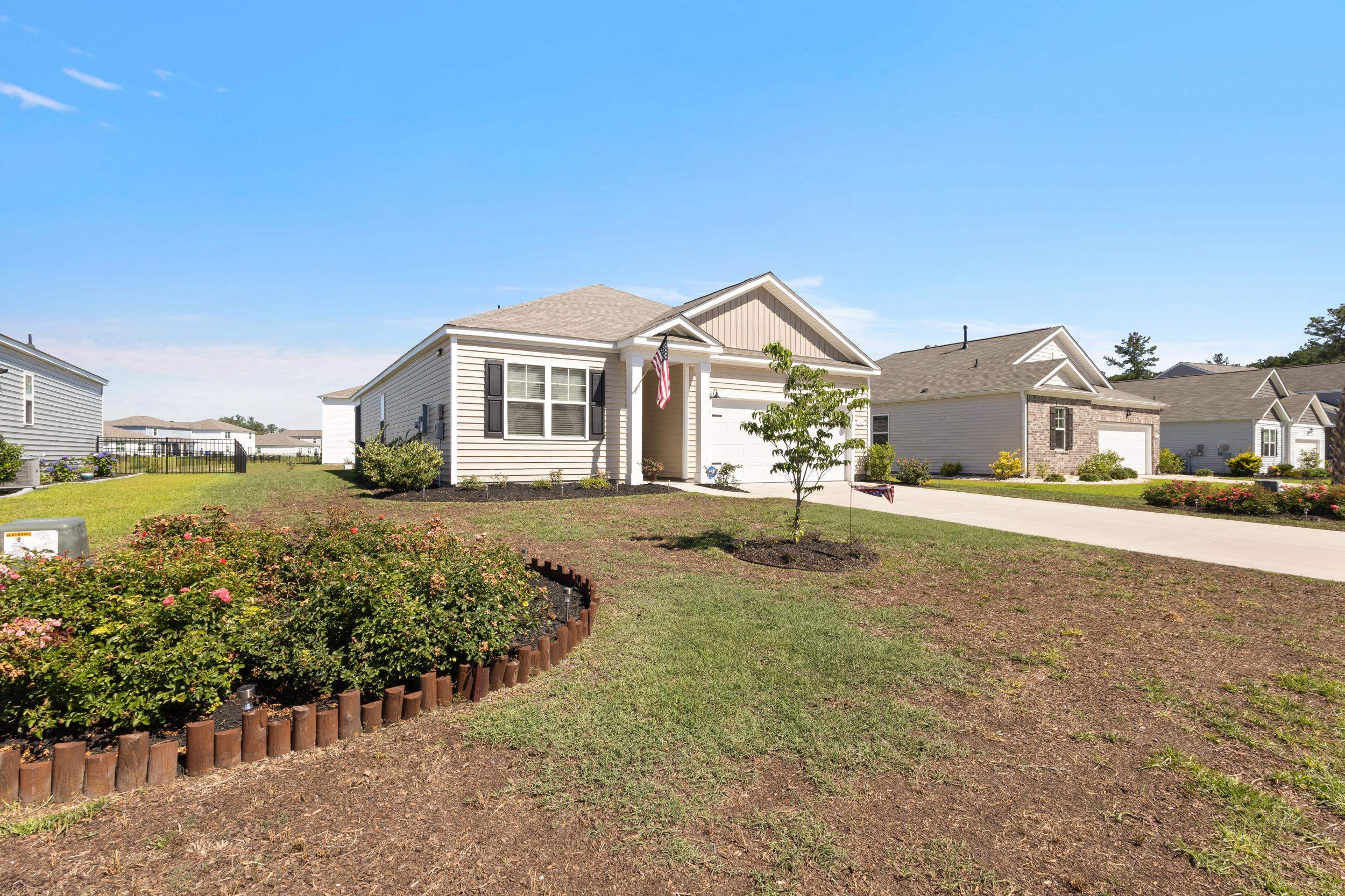 3923 Nandina Ct. Property Photo 3