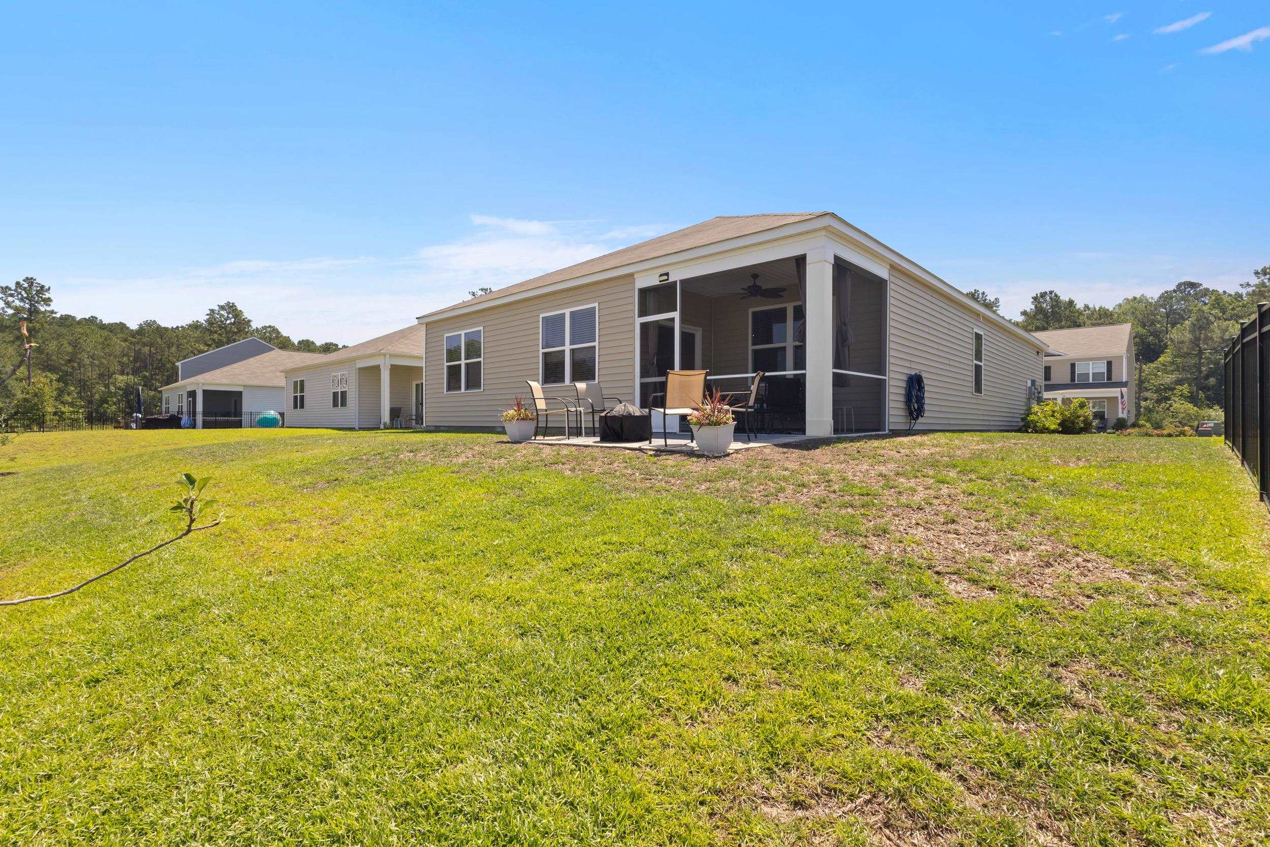 3923 Nandina Ct. Property Photo 40