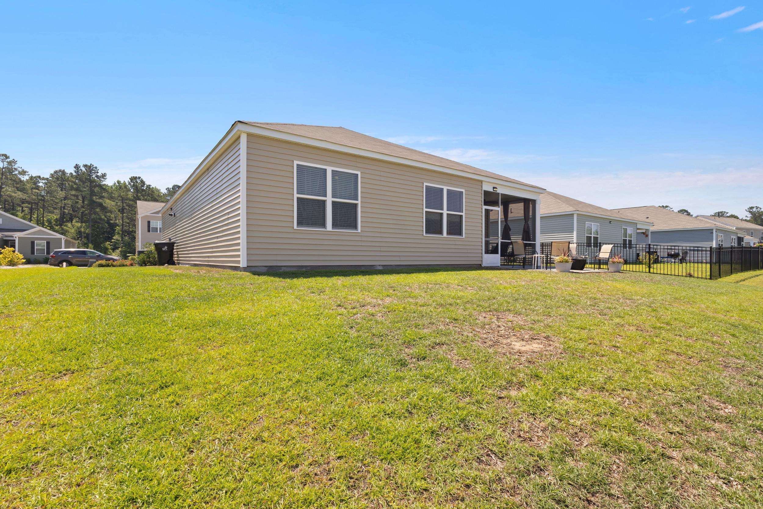 3923 Nandina Ct. Property Photo 42