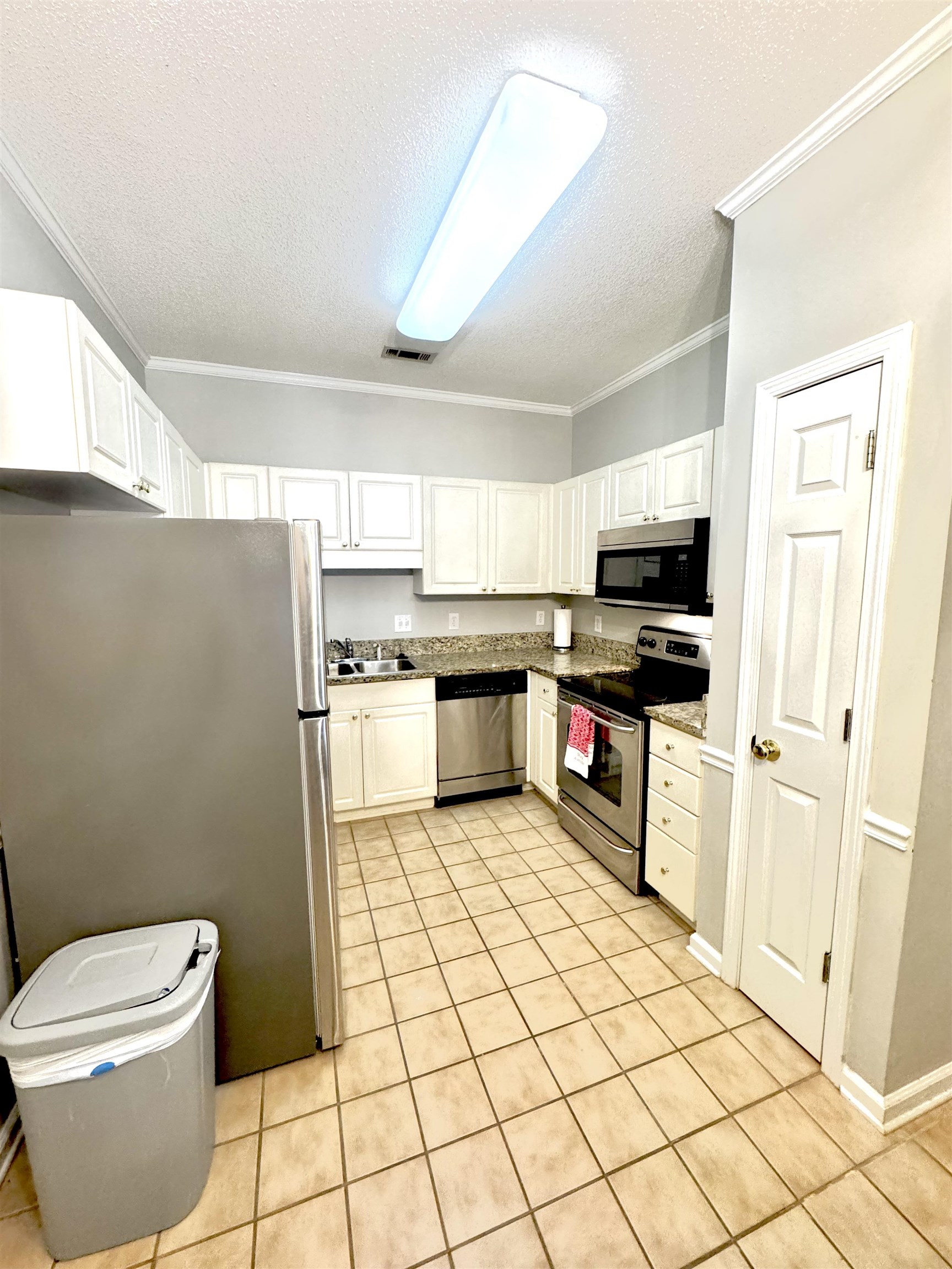 9749 Leyland Dr. Property Photo 11