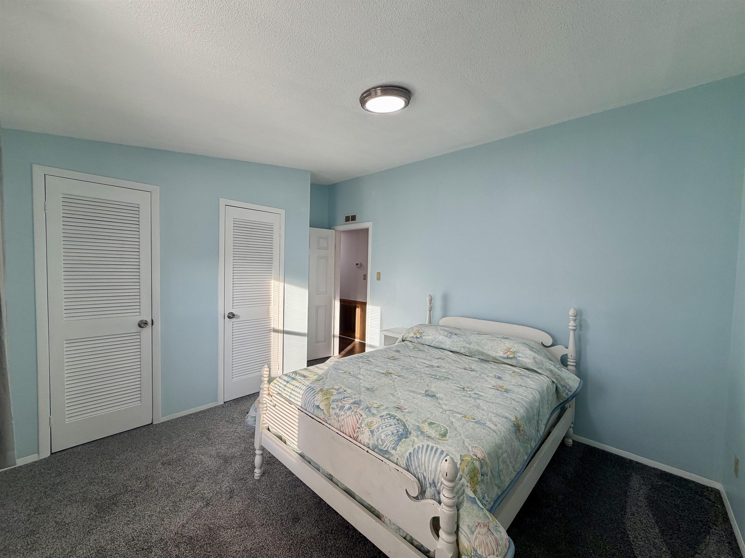 542 Oceanside Dr. Property Photo 14
