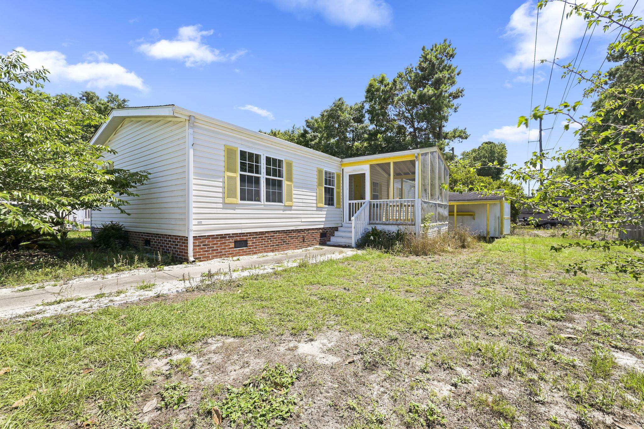 726 Oliver Dr. Property Photo 1